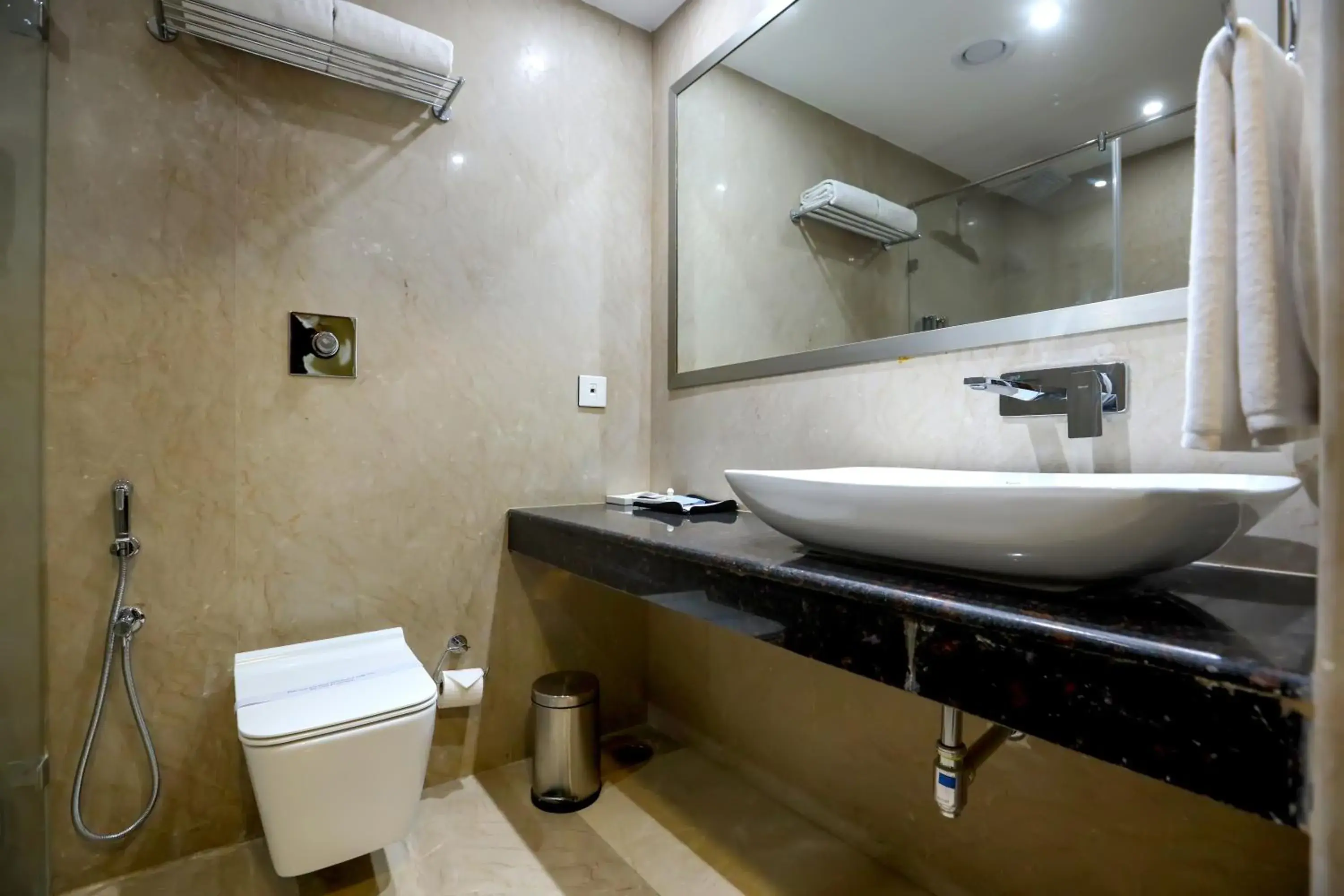 Deluxe Twin Room - single occupancy in Hotel Aadithya Deluxe Twin Room - single occupancy in Hotel Aadithya