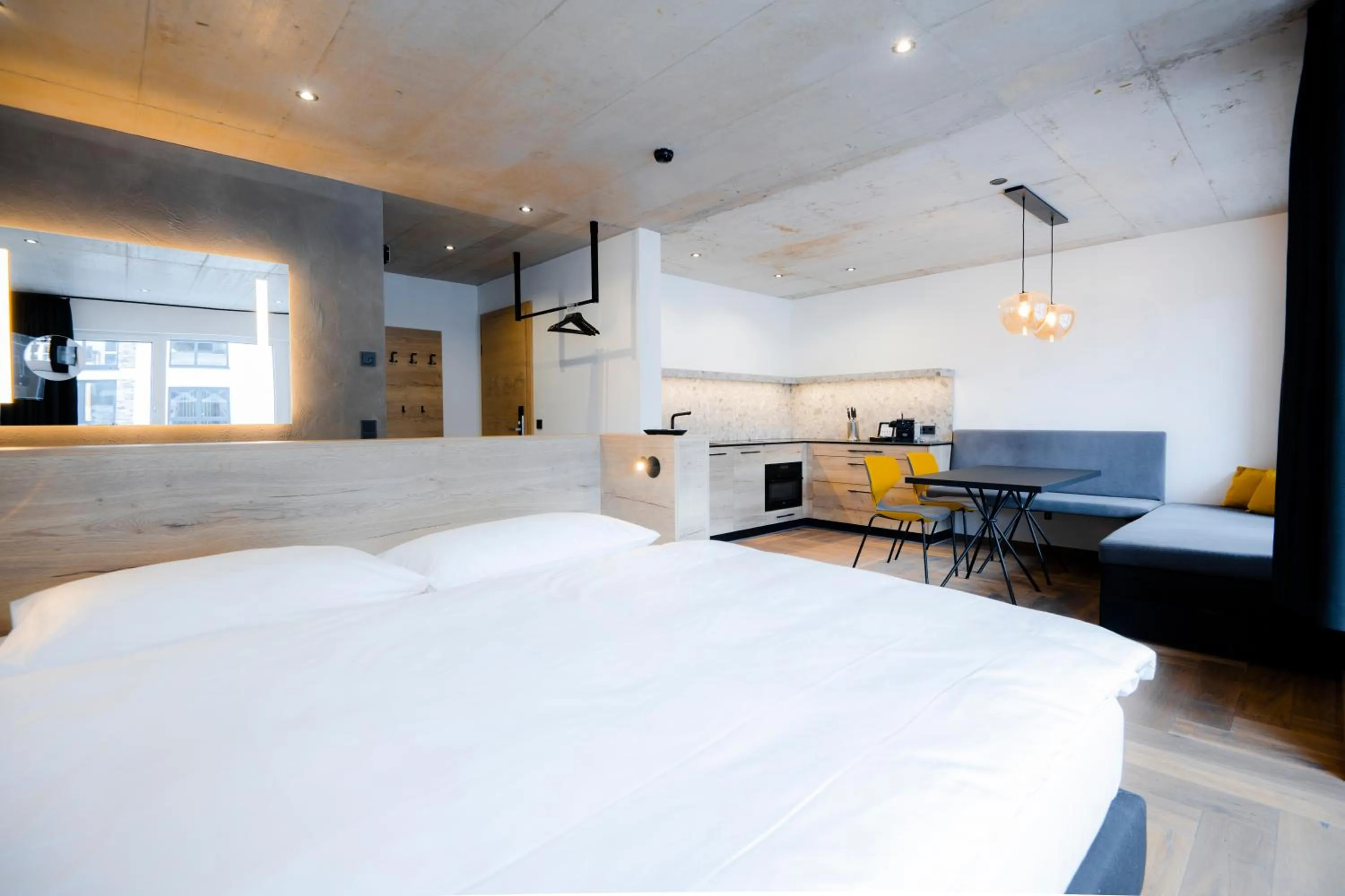 Photo of the whole room, Bed in Bergparadies - inklusive Eintritt in die Alpentherme