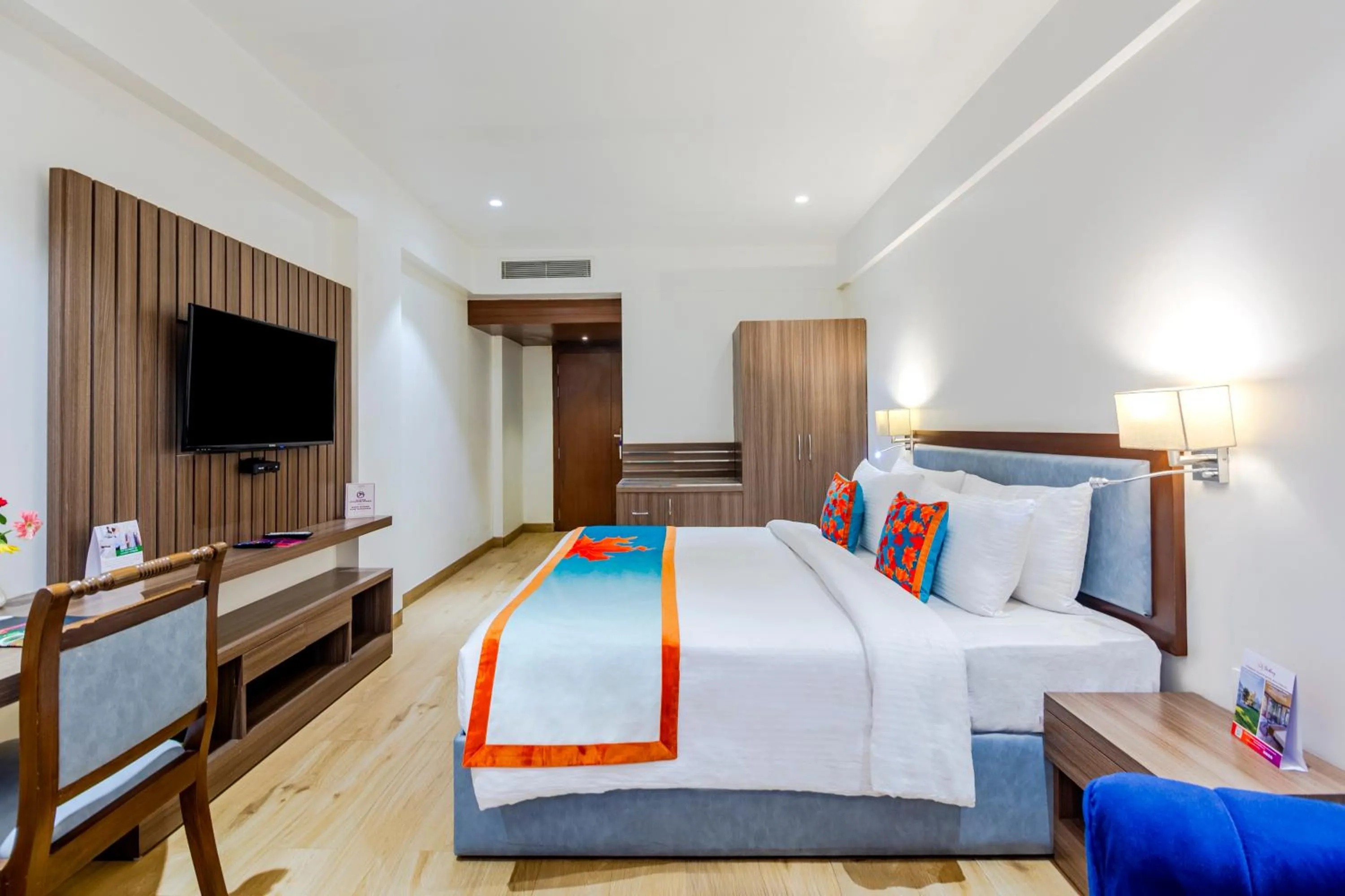 TV and multimedia, Bed in Sterling City Centre, Bokaro