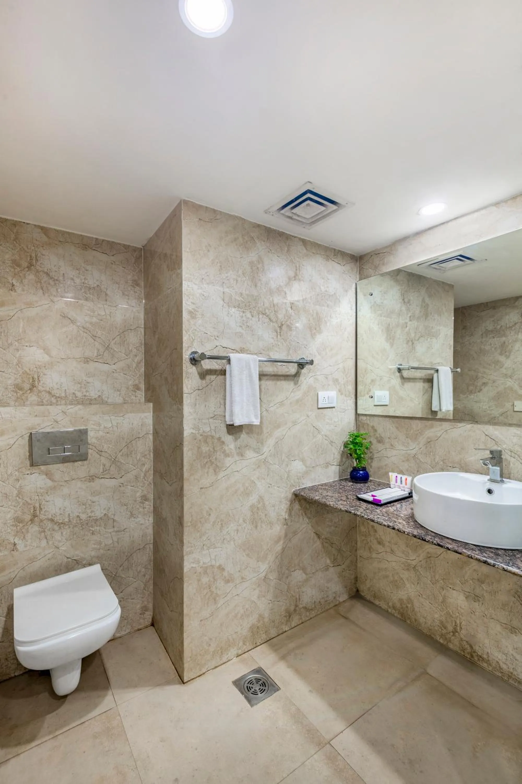 Bathroom in Sterling City Centre, Bokaro