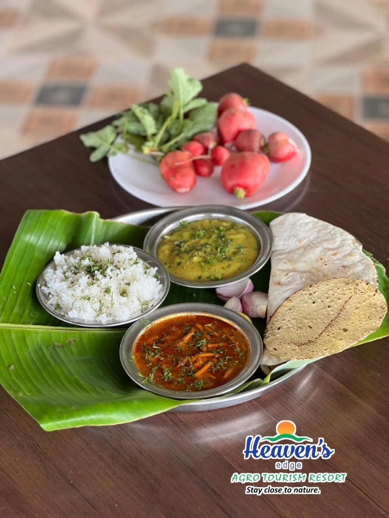 Lunch in Heavens Edge Resort