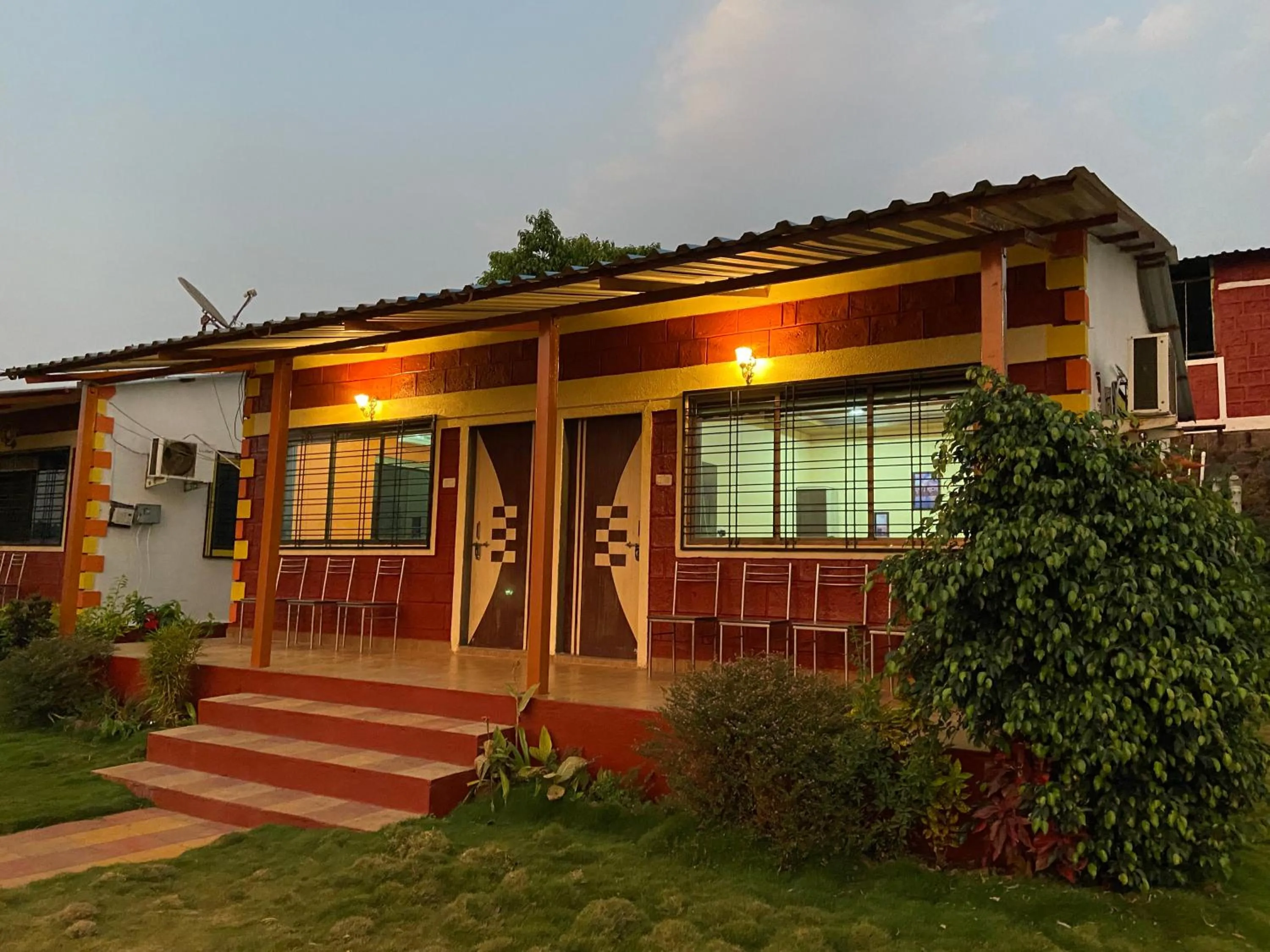 Facade/entrance in Heavens Edge Resort