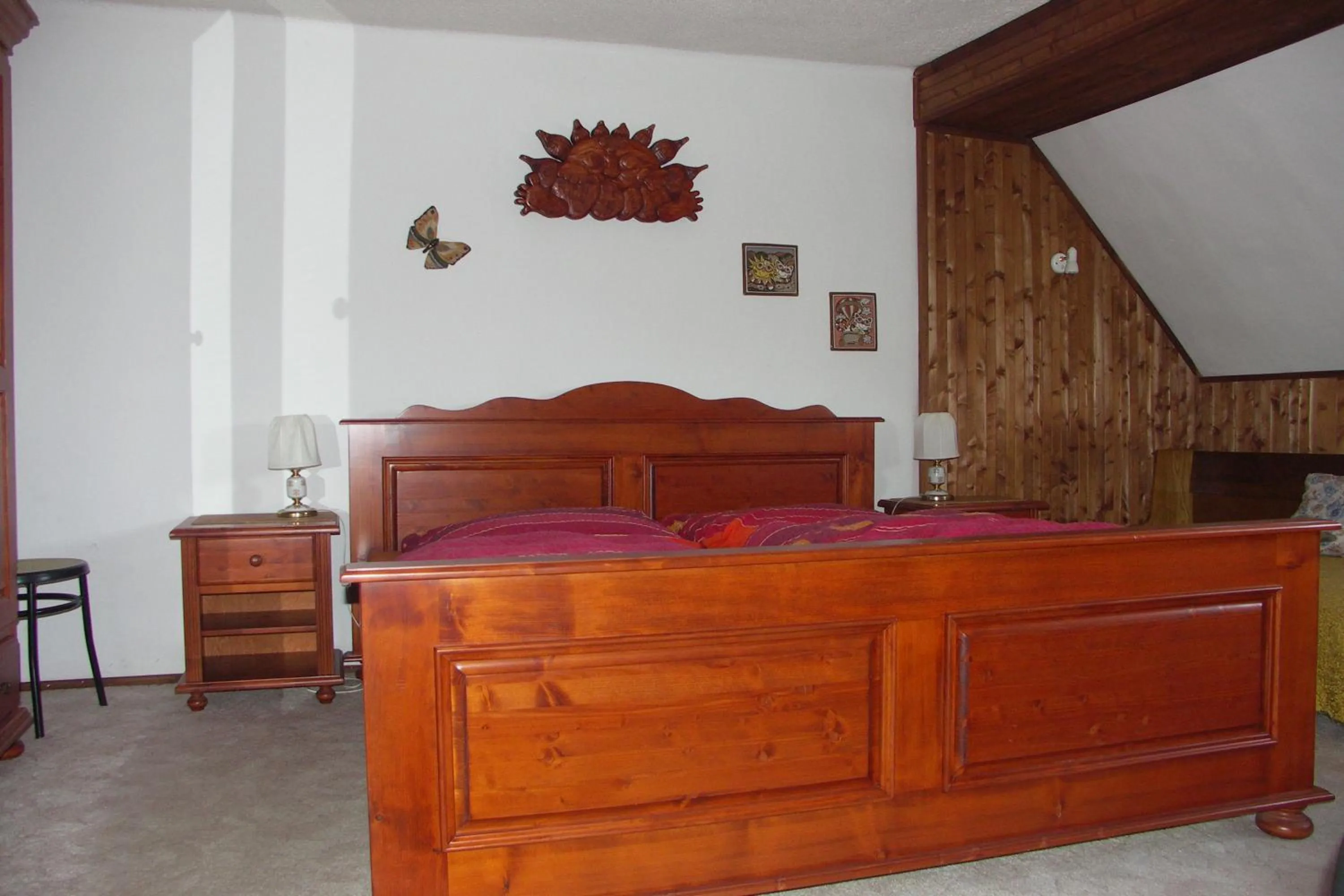 Bedroom, Bed in Edy Dum
