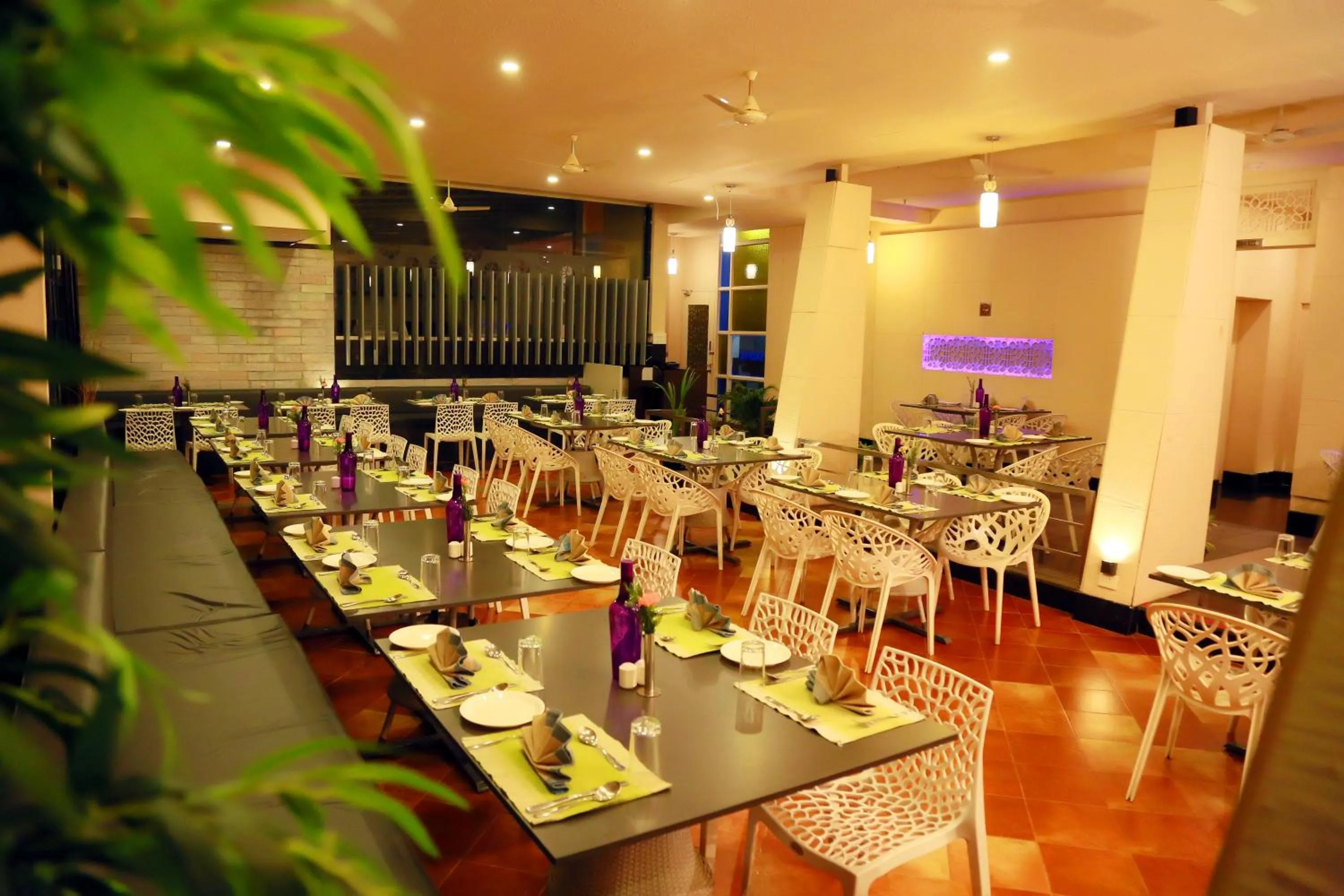 Restaurant/places to eat in Ginger Kochi MG Road