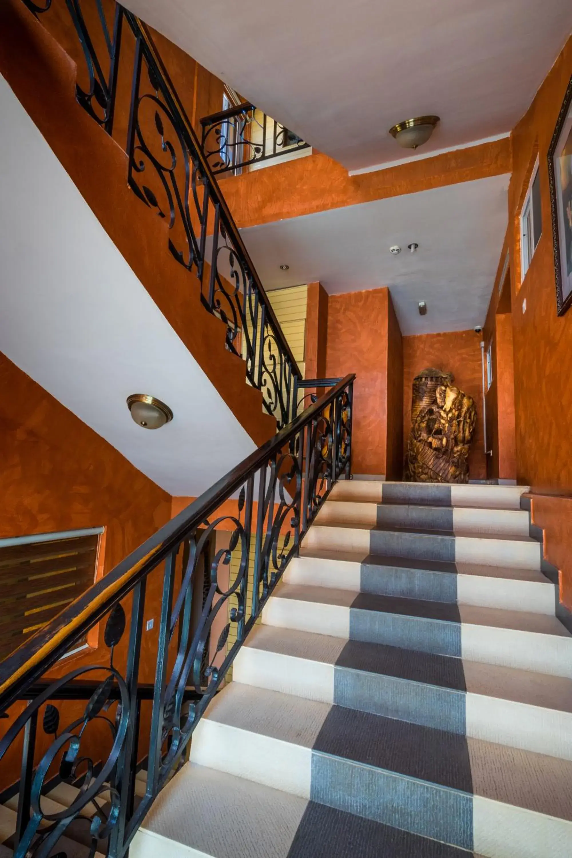 Restaurant/places to eat in Midindi Hotel Restaurant/places to eat in Midindi Hotel