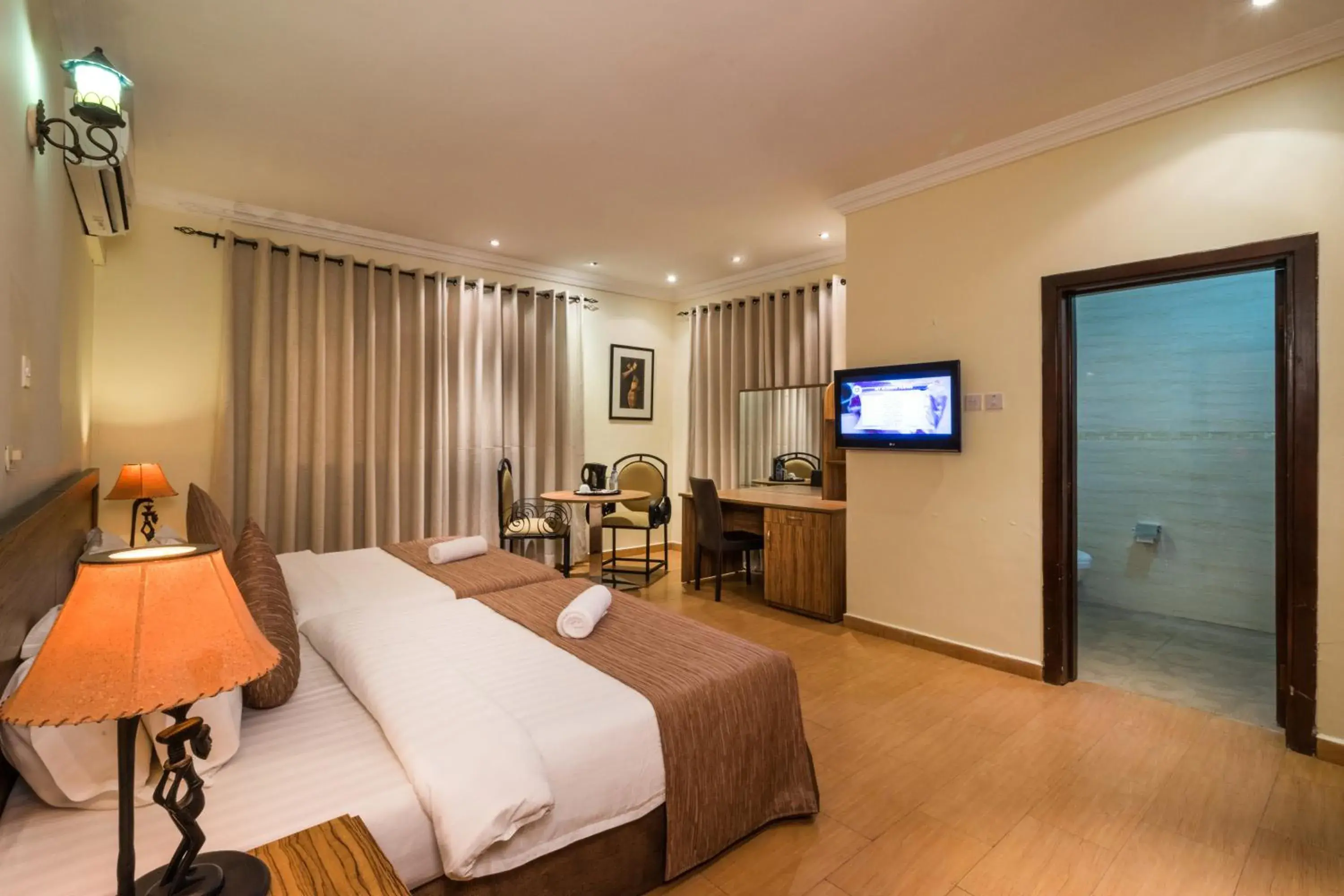 Standard Twin Room in Midindi Hotel Standard Twin Room in Midindi Hotel