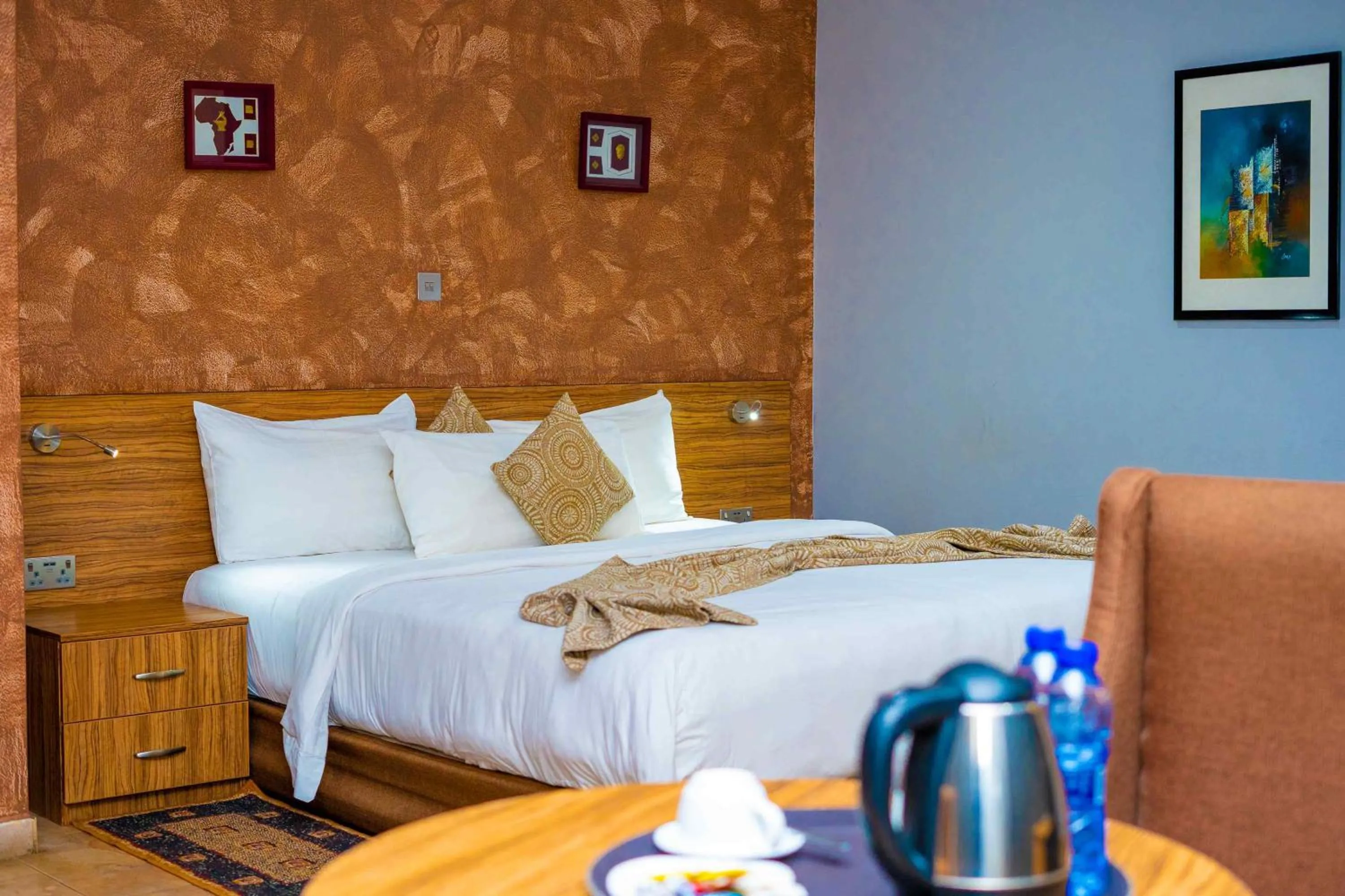 Bed in Midindi Hotel