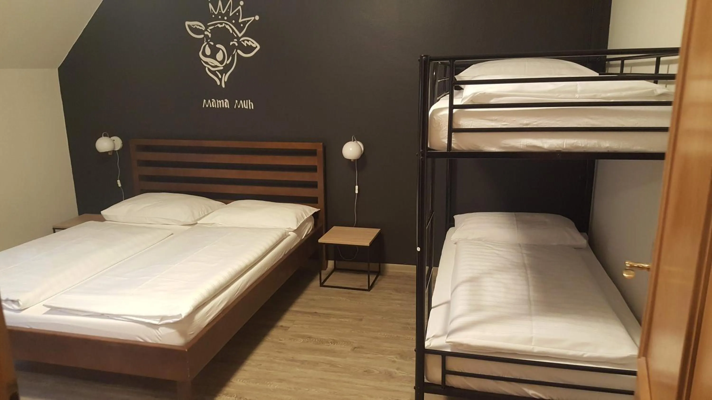 bunk bed, Bed in Mama Muh Self-Check-in