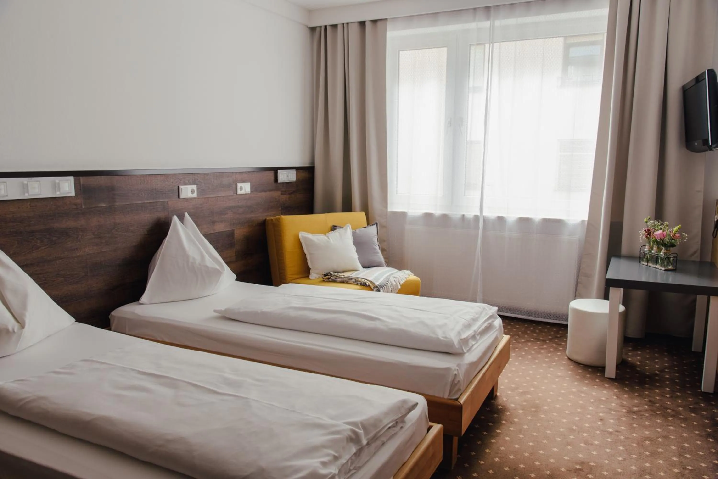 Staff, Bed in Hotel Drei Kreuz - Self Check In