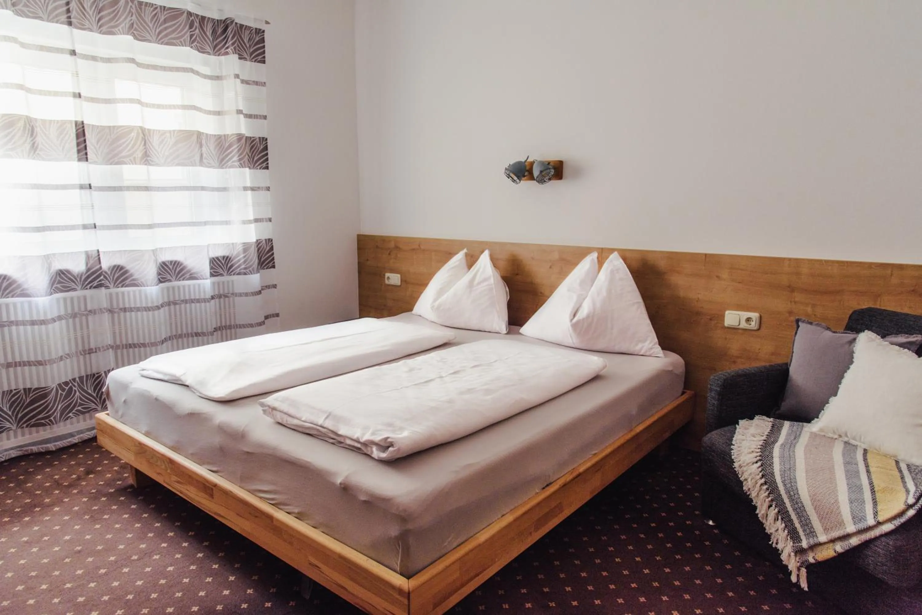 Staff, Bed in Hotel Drei Kreuz - Self Check In