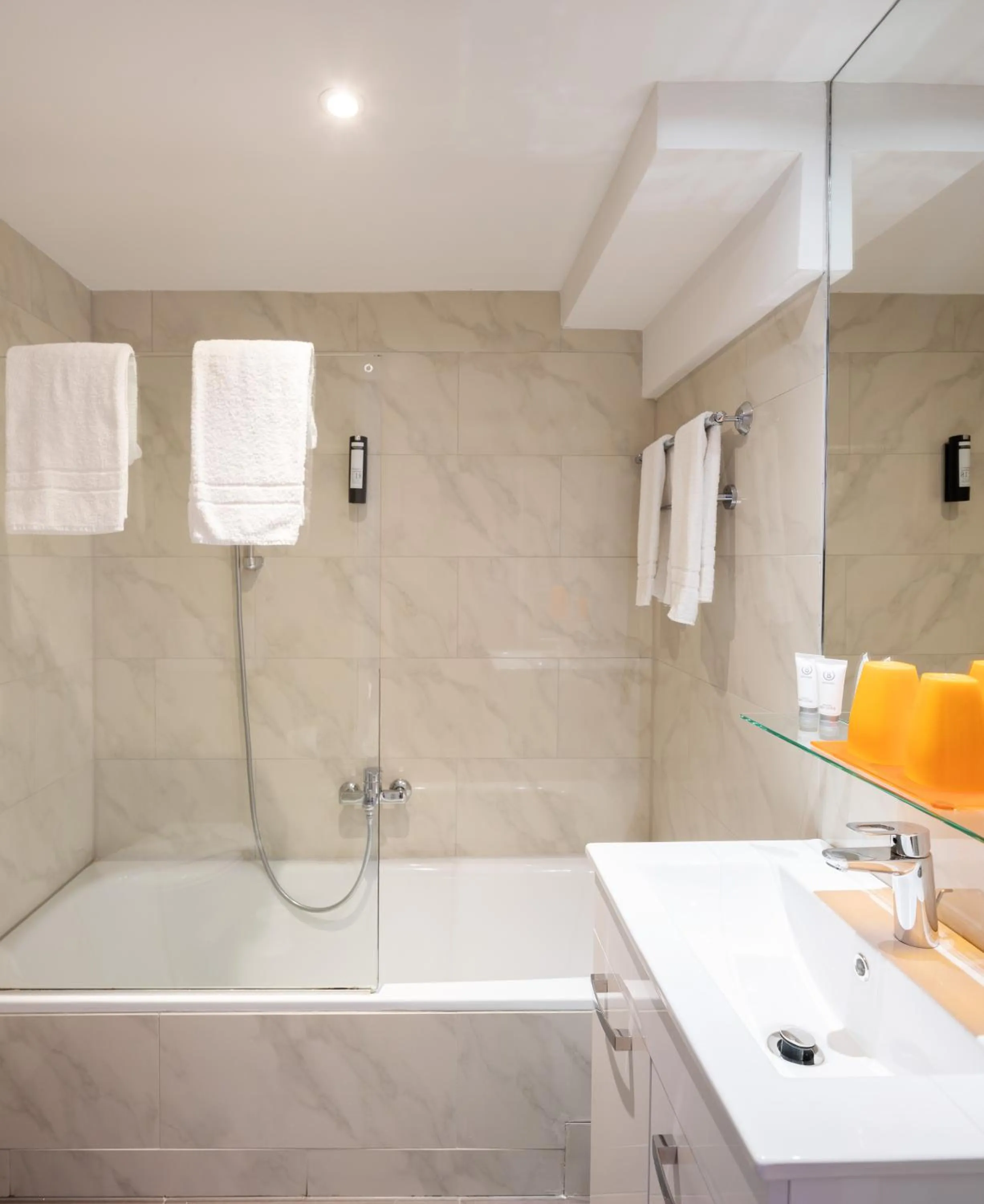 Bathroom in The Levante Rathaus Apartments