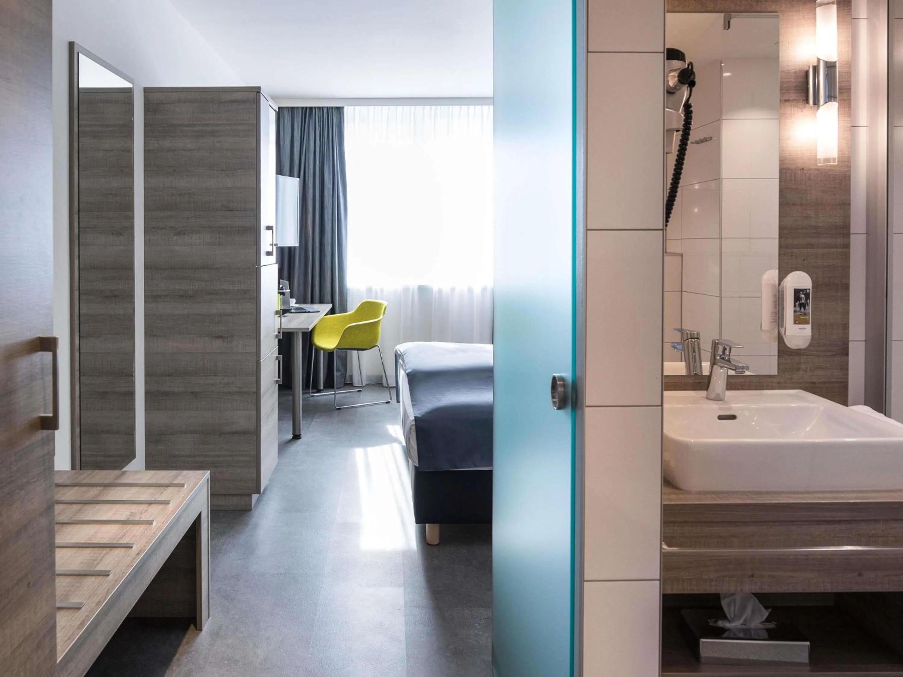 Bedroom, Bed in Hotel Mercure Graz City