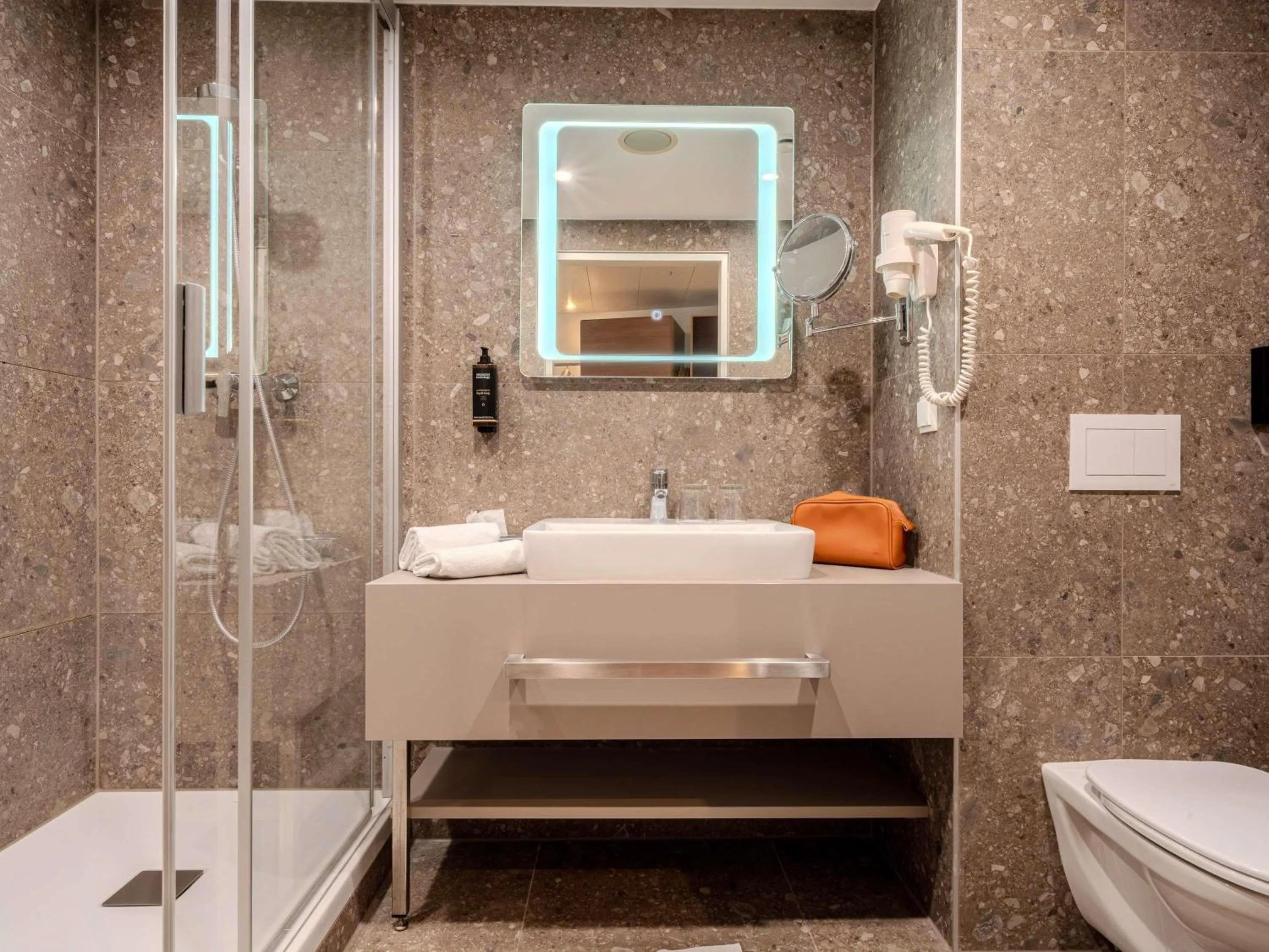 Bedroom in Hotel Mercure Graz City