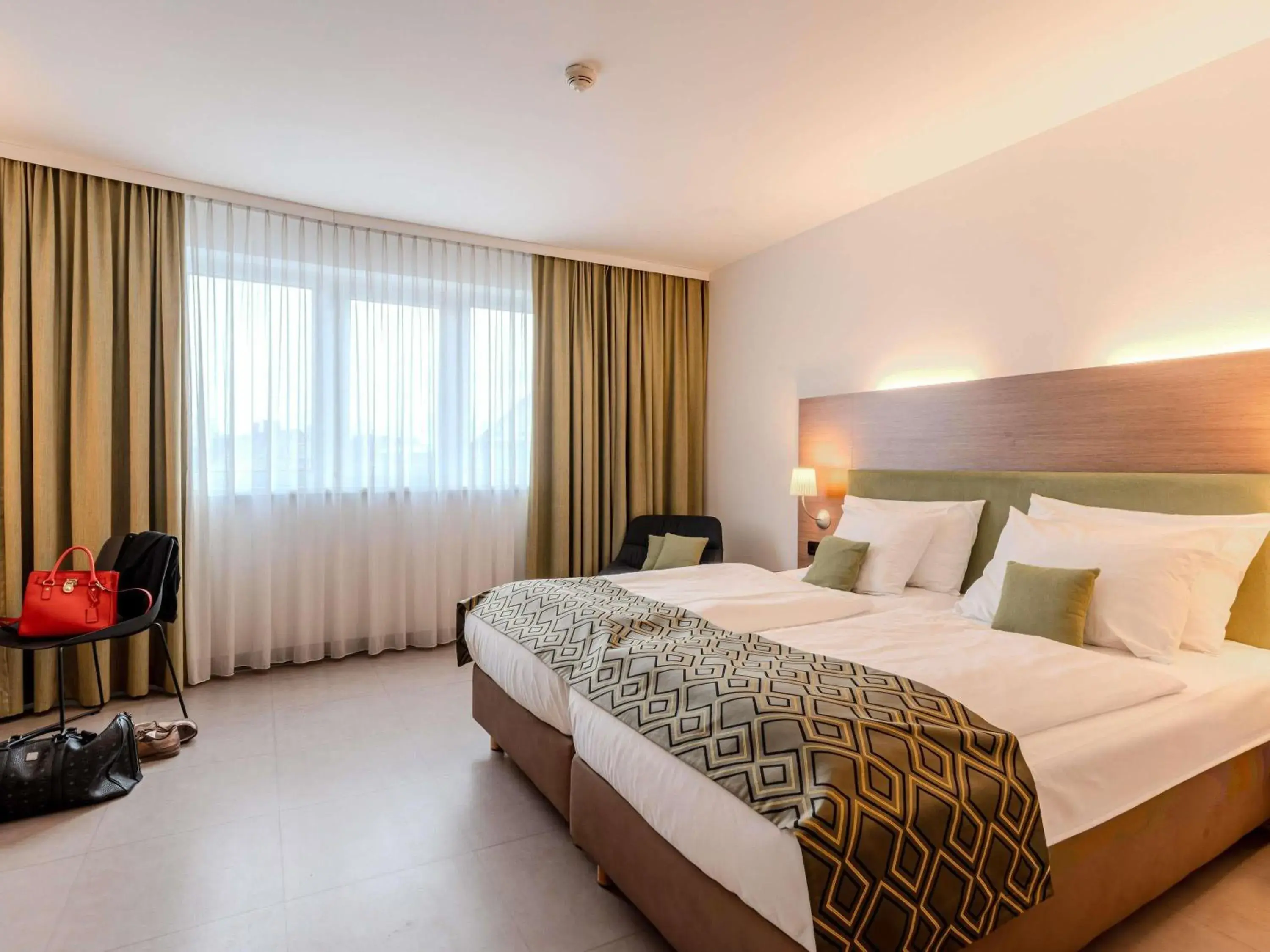 Bedroom, Bed in Hotel Mercure Graz City Bedroom, Bed in Hotel Mercure Graz City