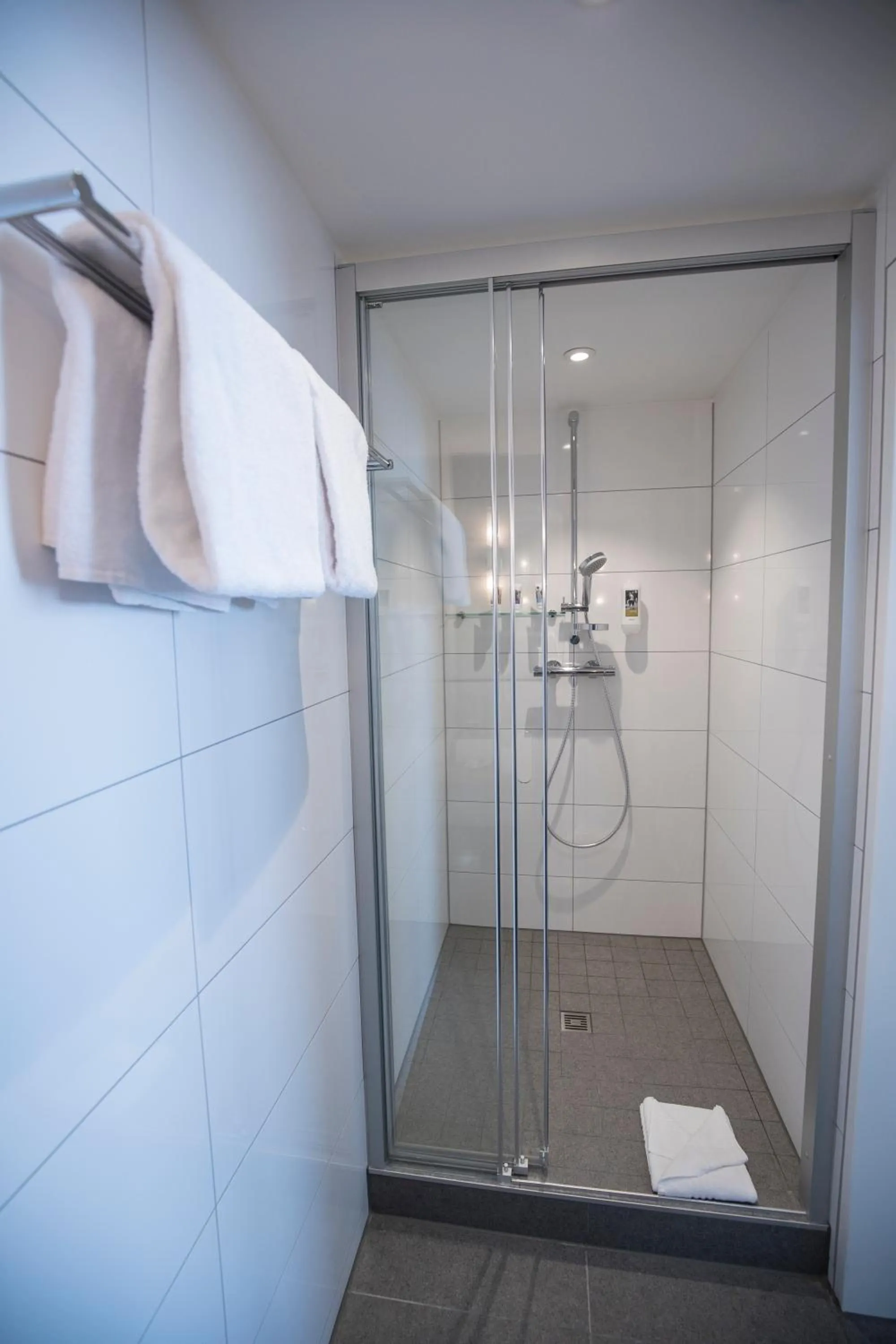 Shower in Hotel Mercure Graz City