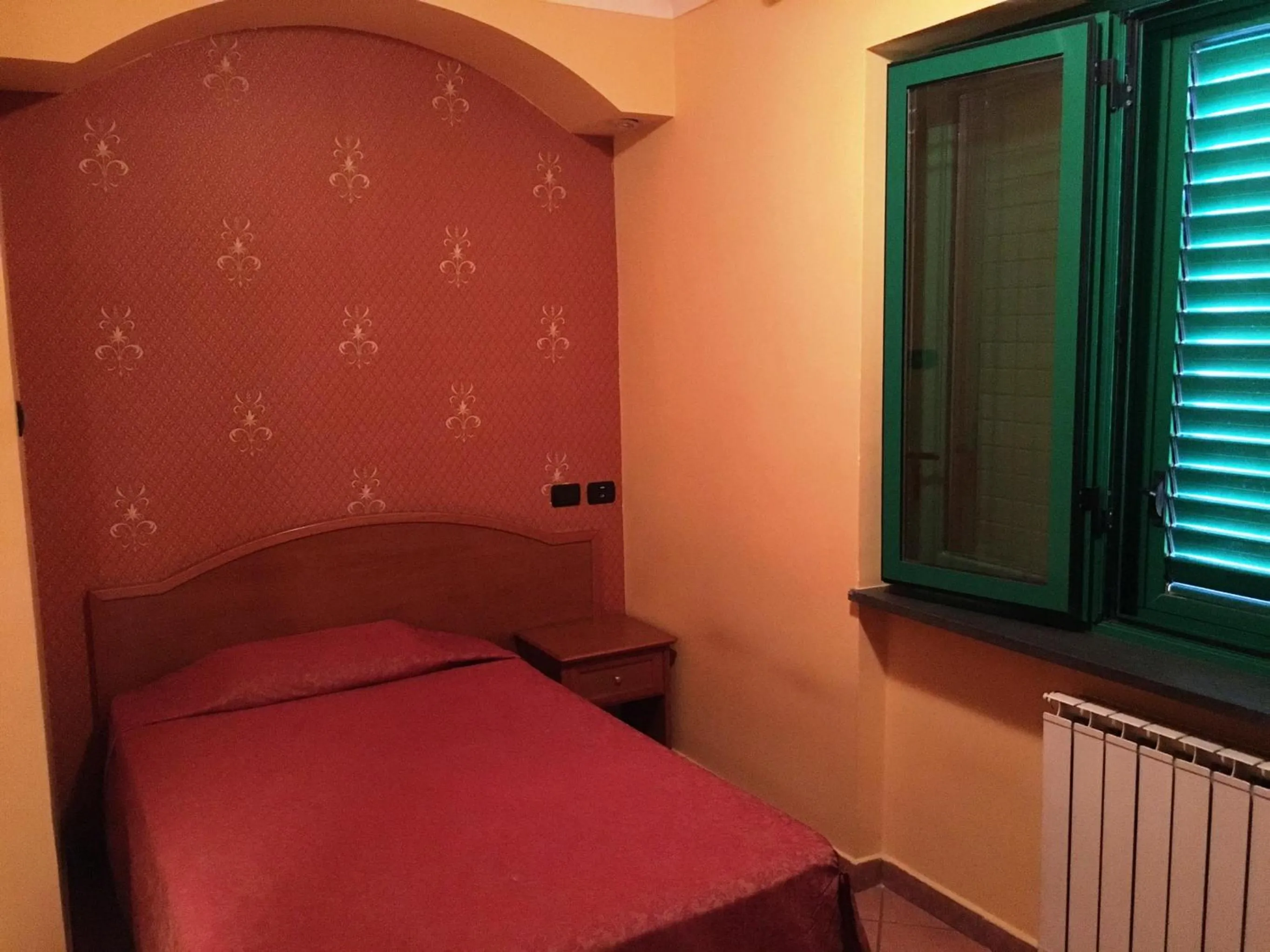 Bedroom, Bed in Hotel Stefano a Melito