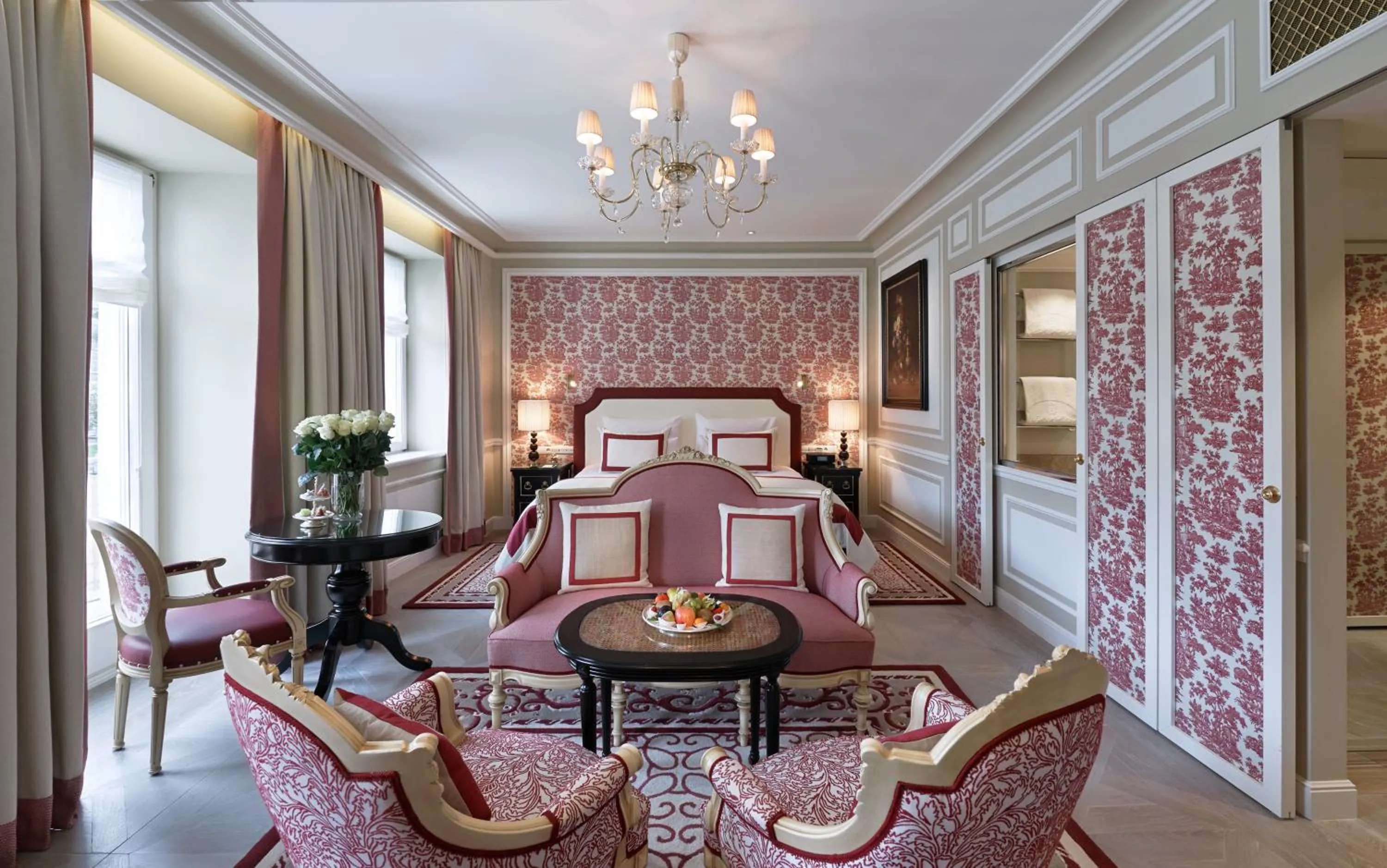 Photo of the whole room in Hotel Sacher Salzburg
