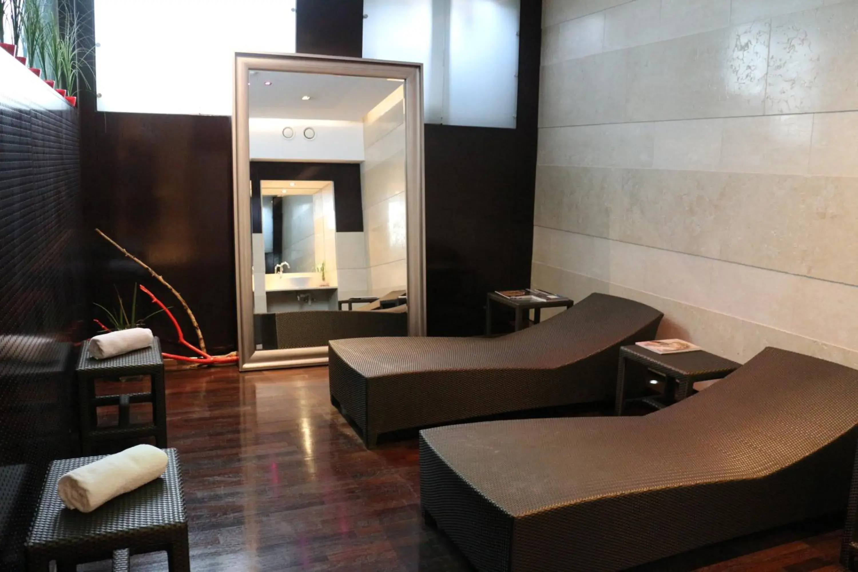 Spa and wellness centre/facilities, Bed in The Levante Parliament A Design Hotel Spa and wellness centre/facilities, Bed in The Levante Parliament A Design Hotel