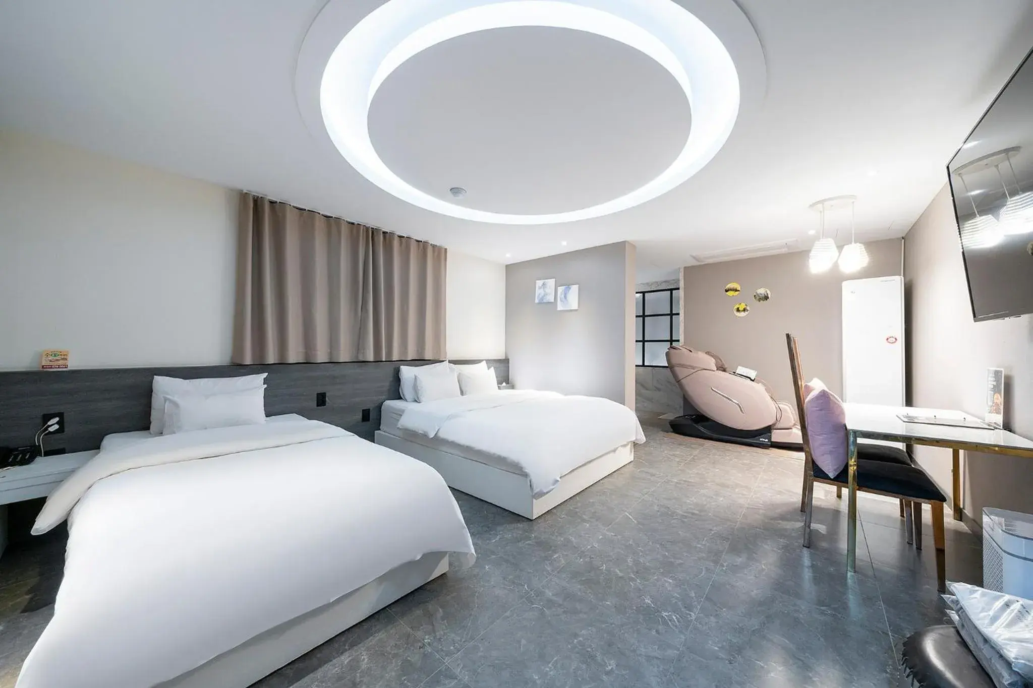 Premium Twin Room in KNox Hotel Premium Twin Room in KNox Hotel