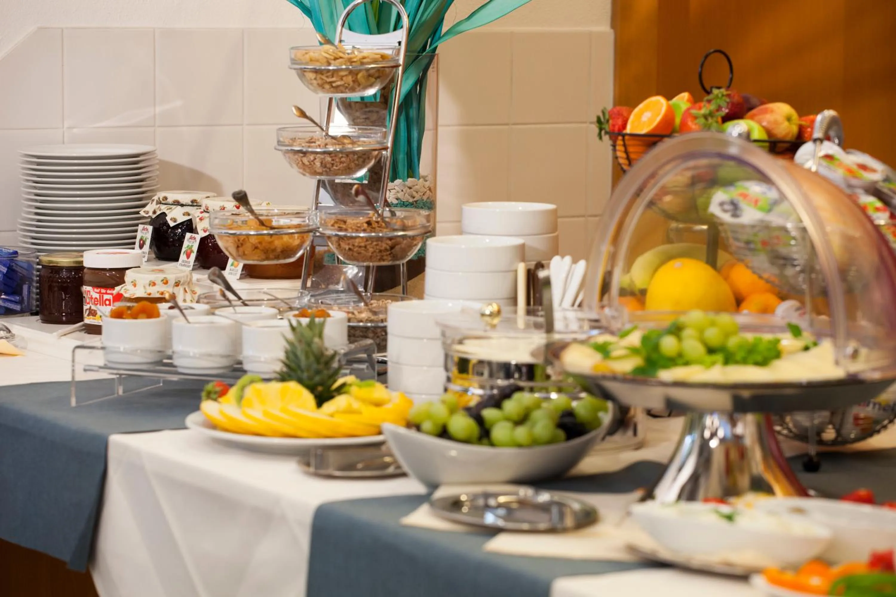 Buffet breakfast in Am Spiegeln dialog.hotel.wien