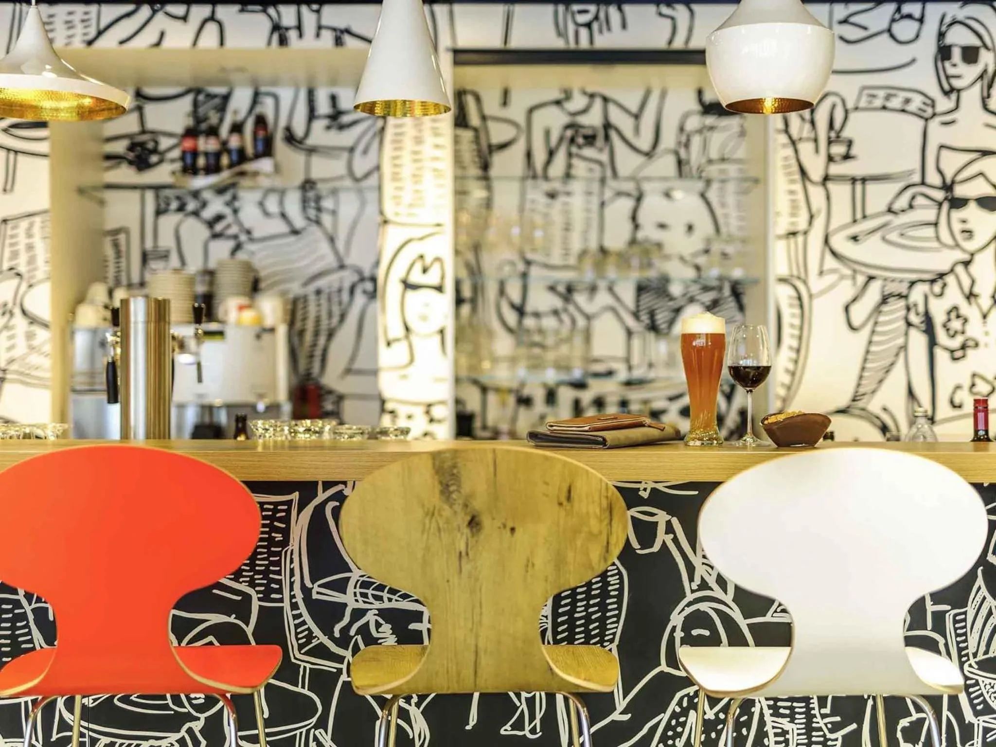 Lounge or bar in ibis Innsbruck