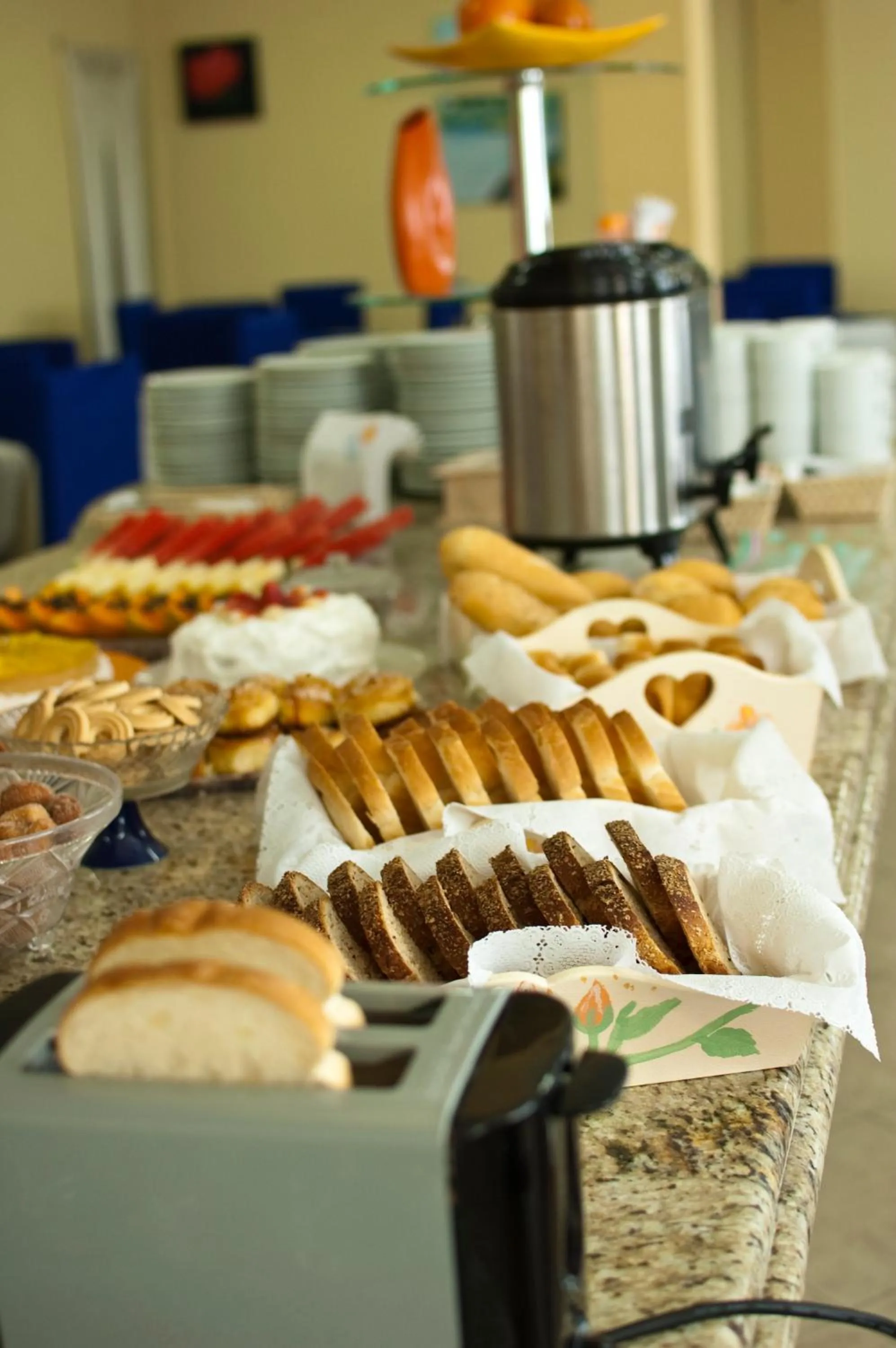 Buffet breakfast in Pousada Vale Del Sol