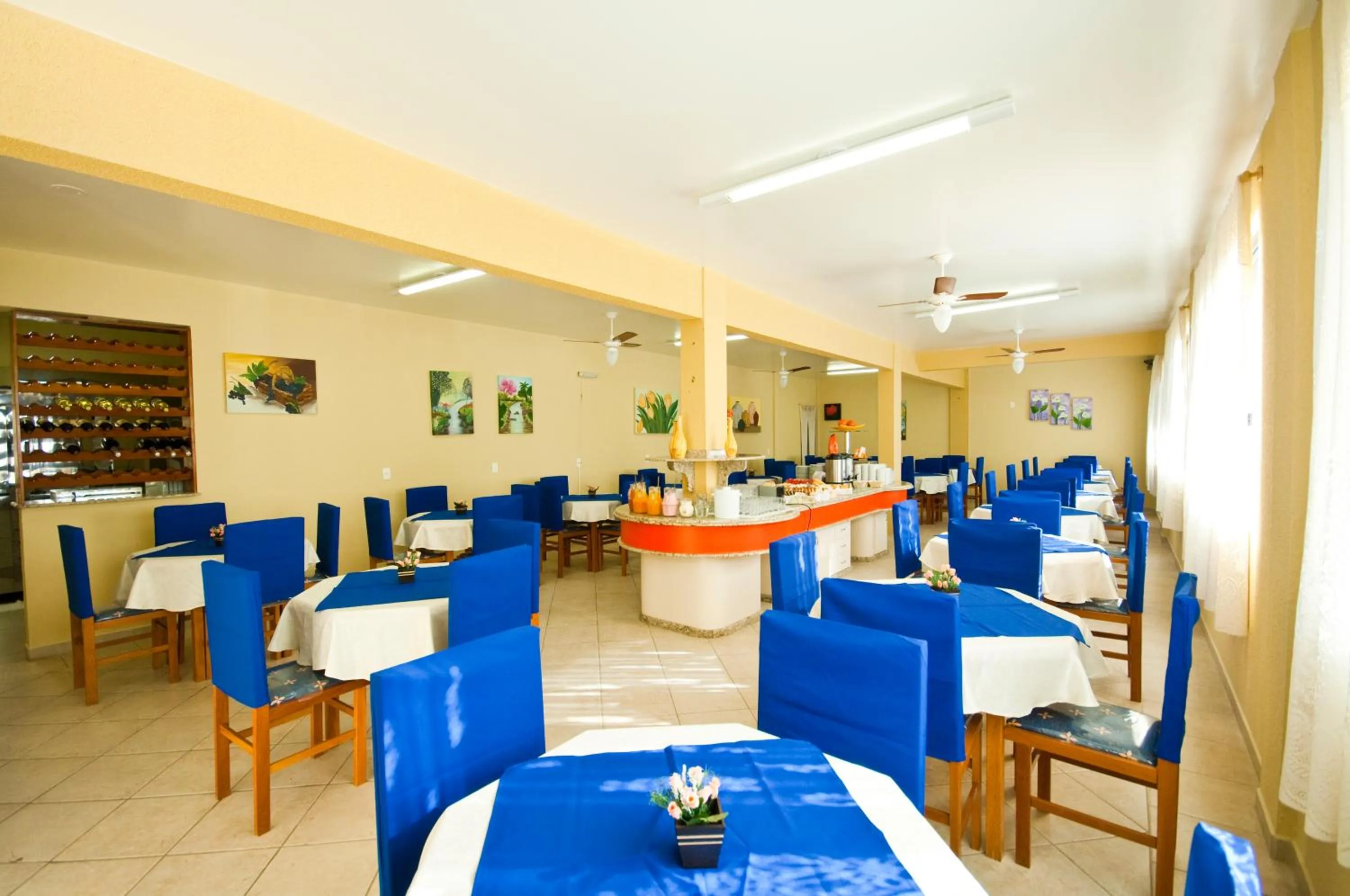 Restaurant/places to eat in Pousada Vale Del Sol