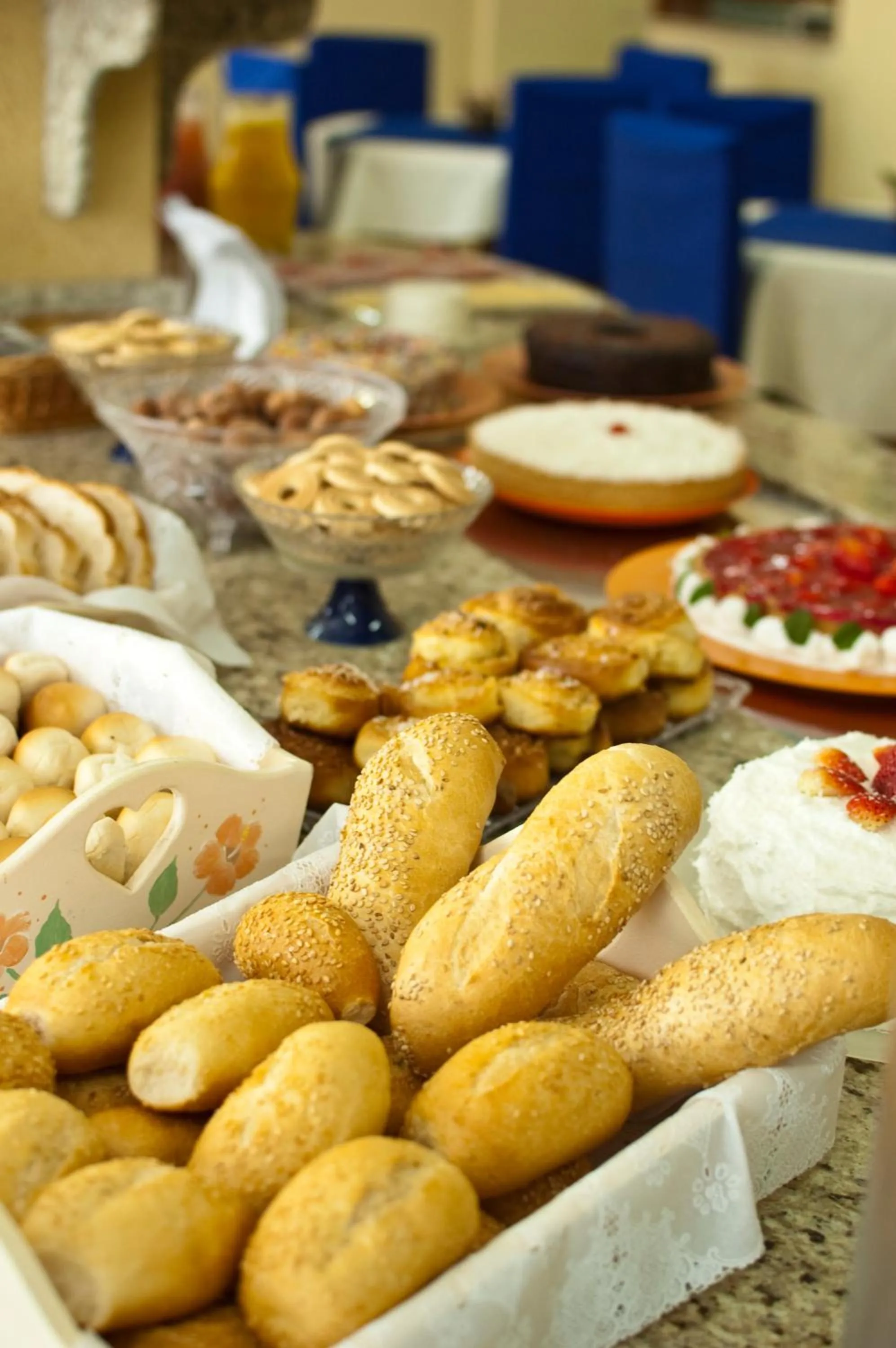 Buffet breakfast in Pousada Vale Del Sol