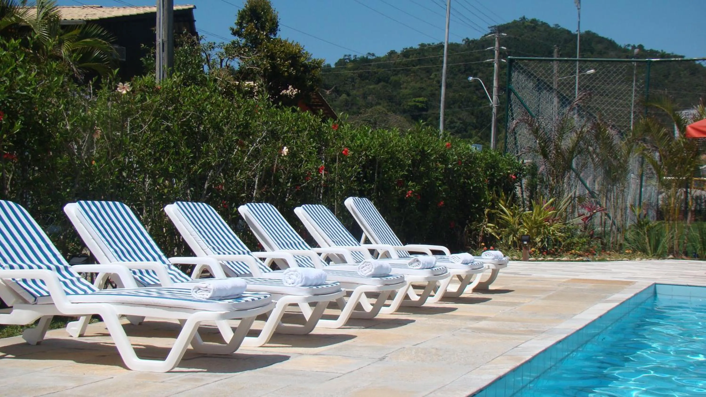 Swimming pool in Pousada Vale Del Sol