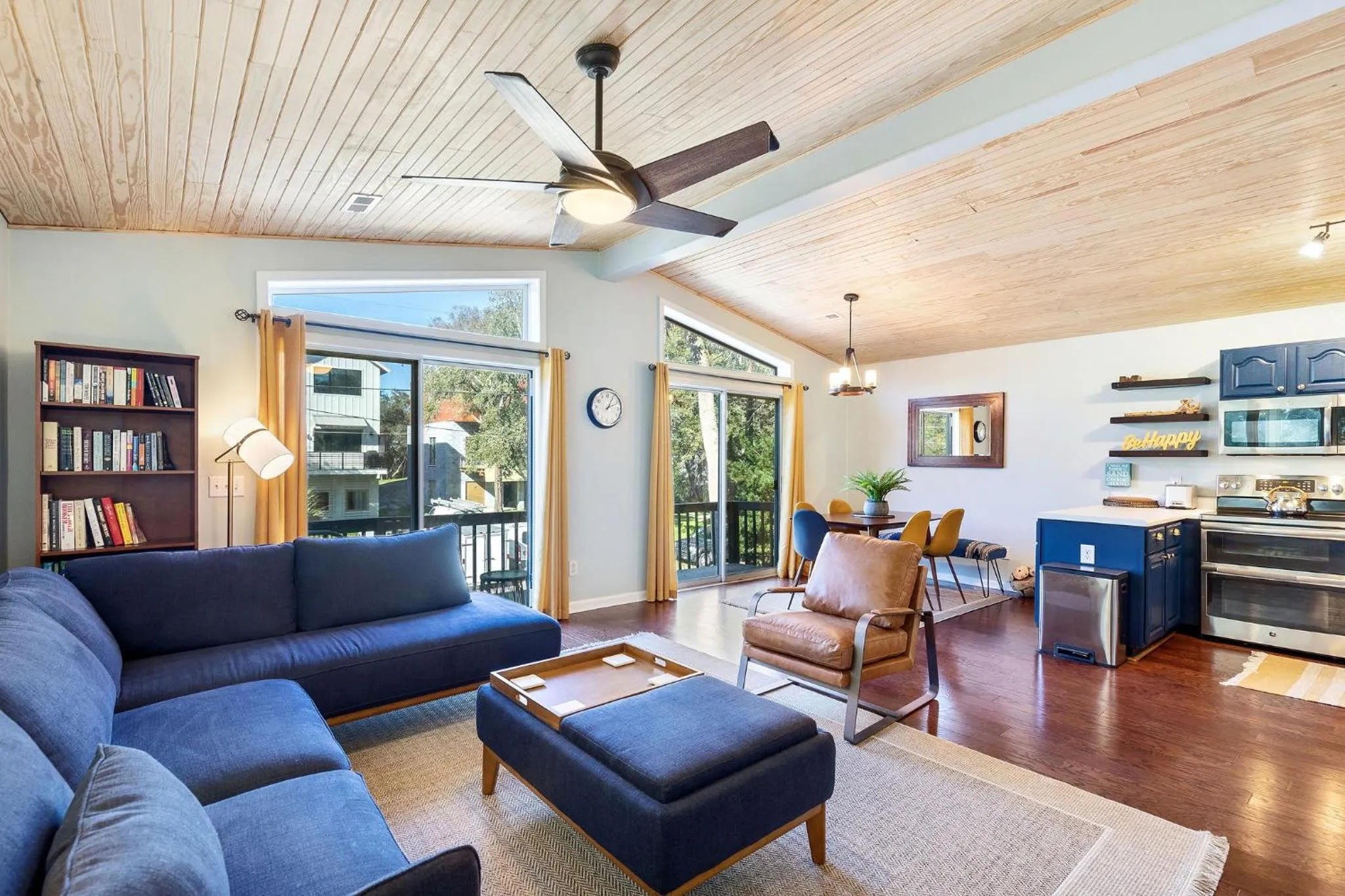 2nd Block E Huron - Keep Palm - Adorable House Minutes from the Beach