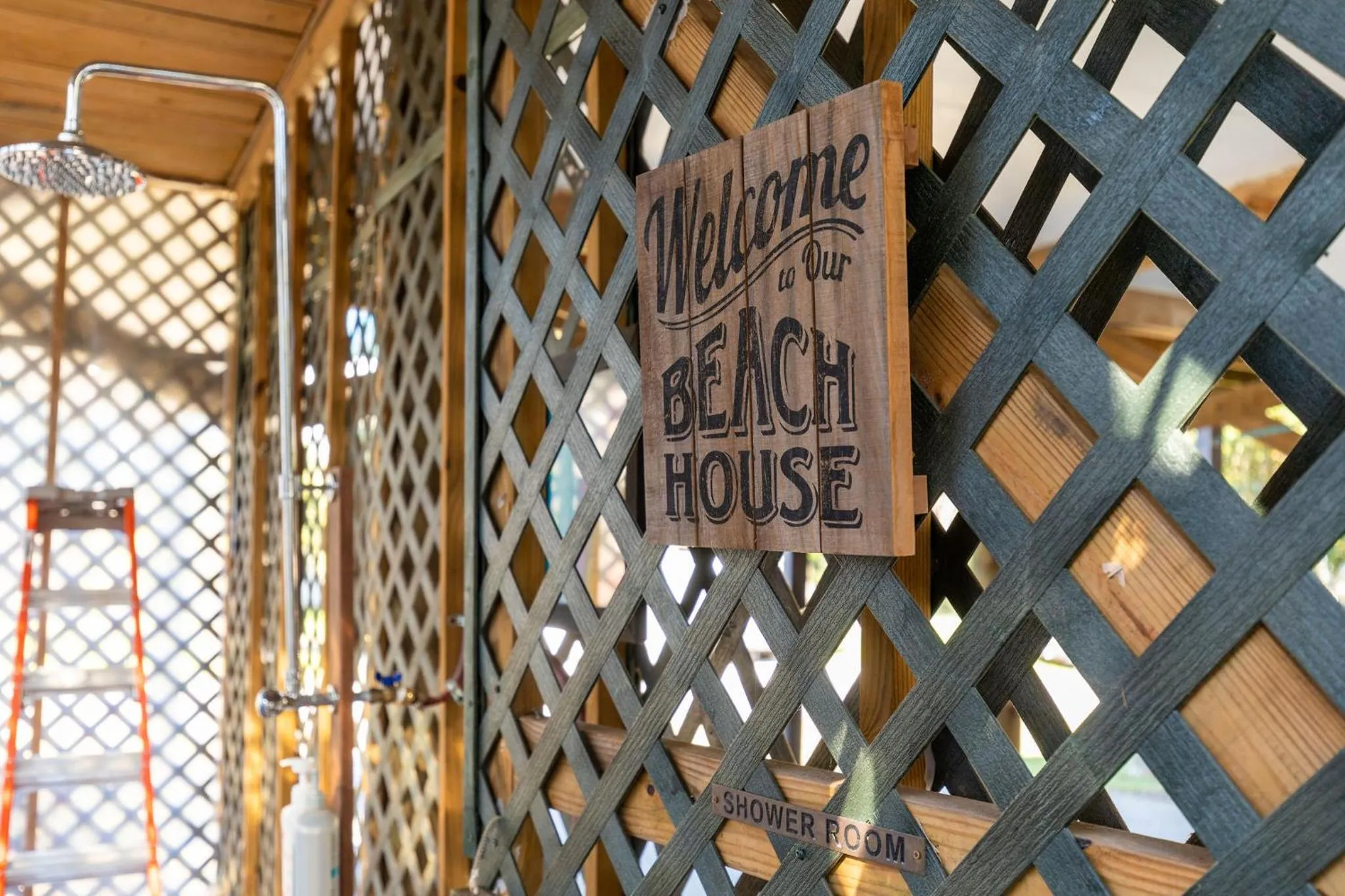 2nd Block E Huron - Keep Palm - Adorable House Minutes from the Beach