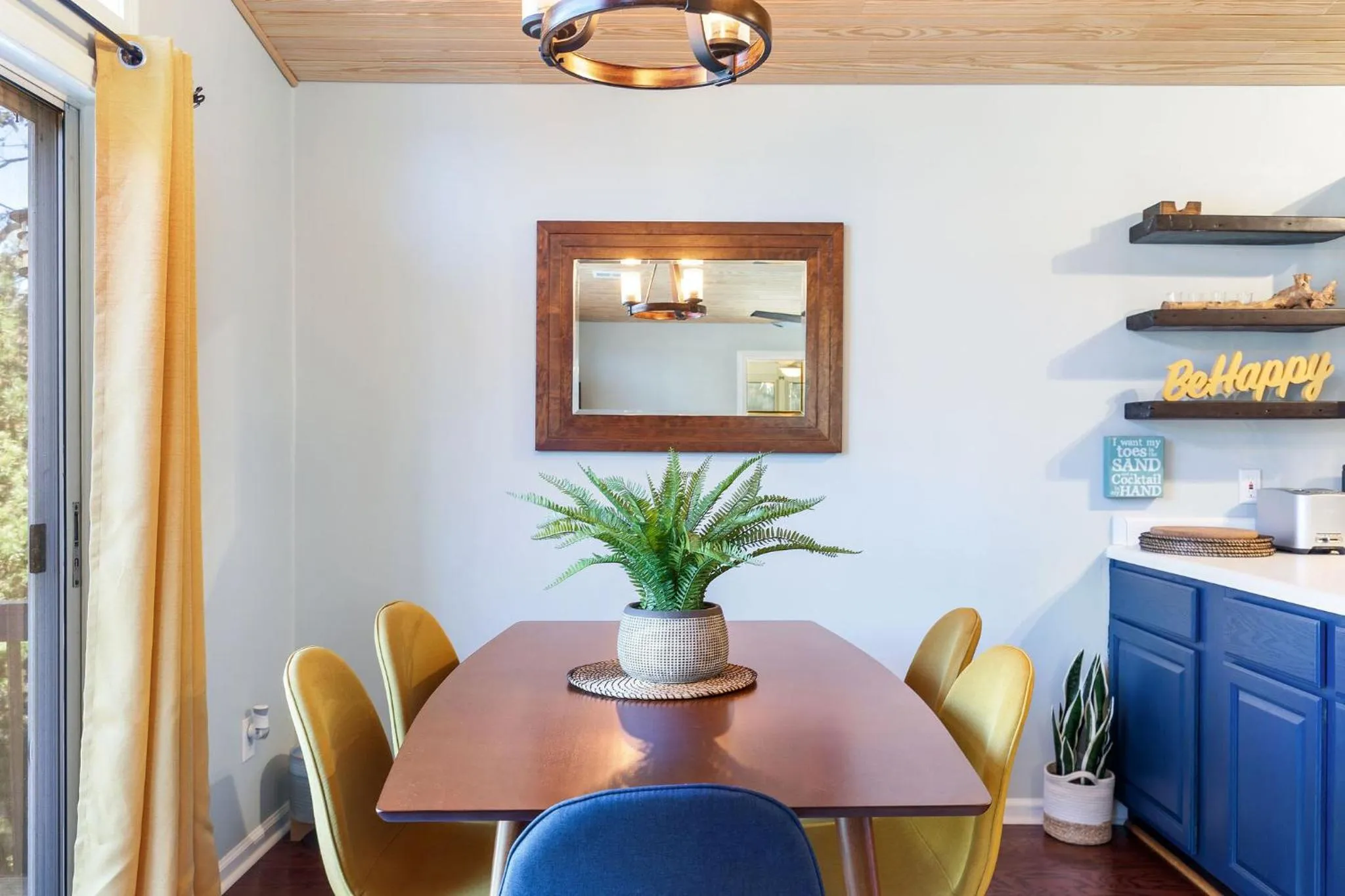 2nd Block E Huron - Keep Palm - Adorable House Minutes from the Beach