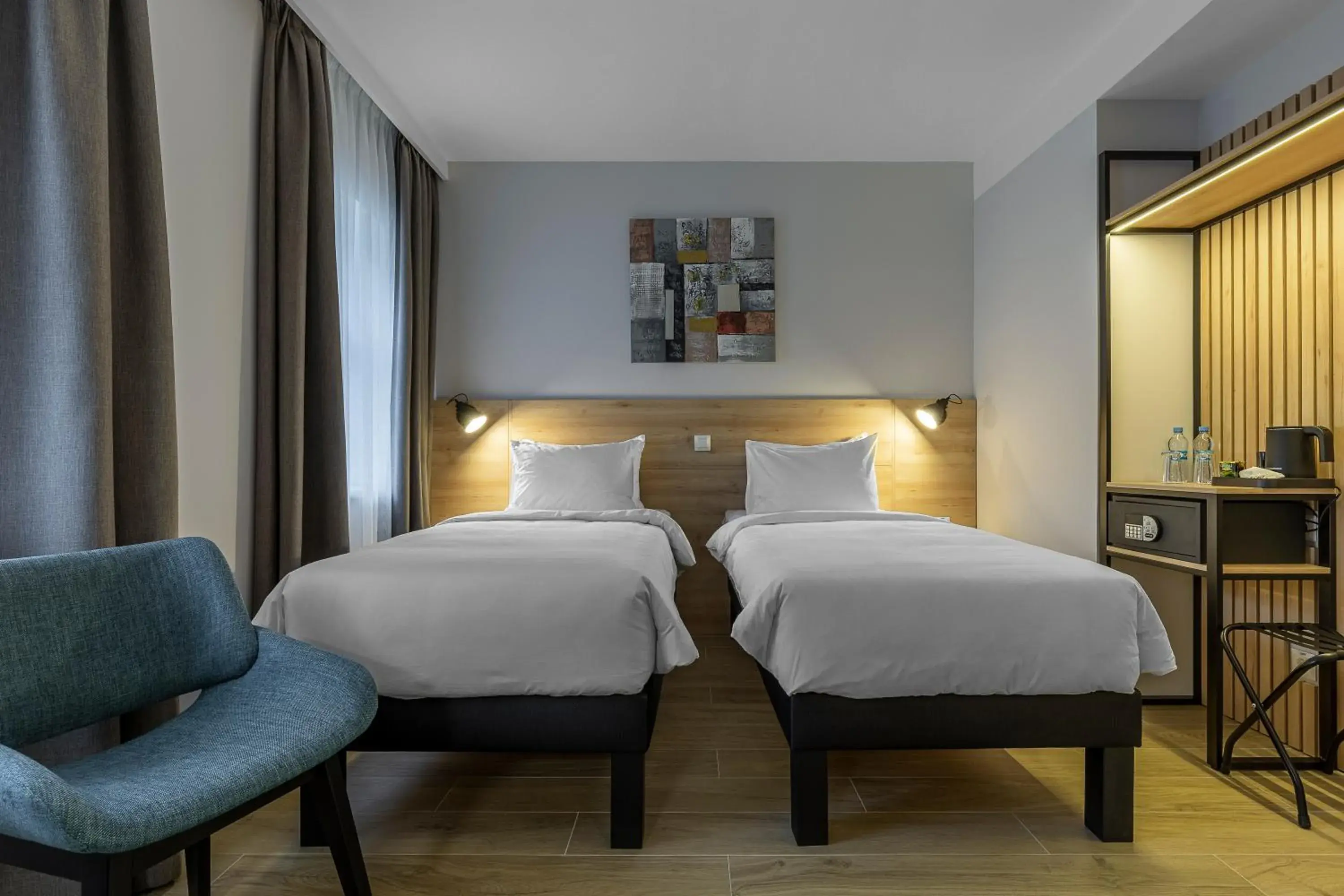 Superior Double or Twin Room with City View in KONTRAKT Boutique Hotel Superior Double or Twin Room with City View in KONTRAKT Boutique Hotel