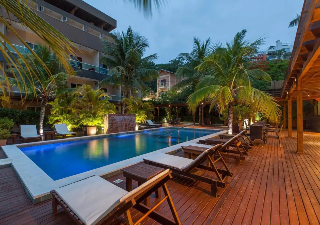 Castellammare Bombinhas Flat Residence