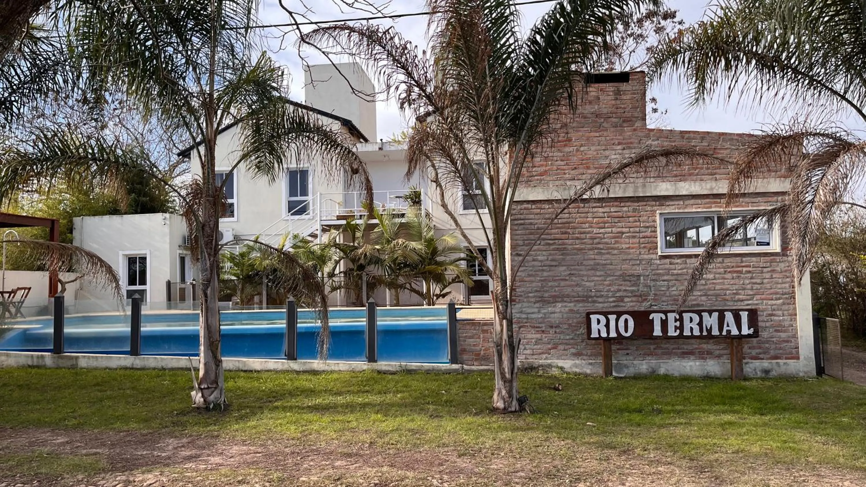 Property building in Rio Termal