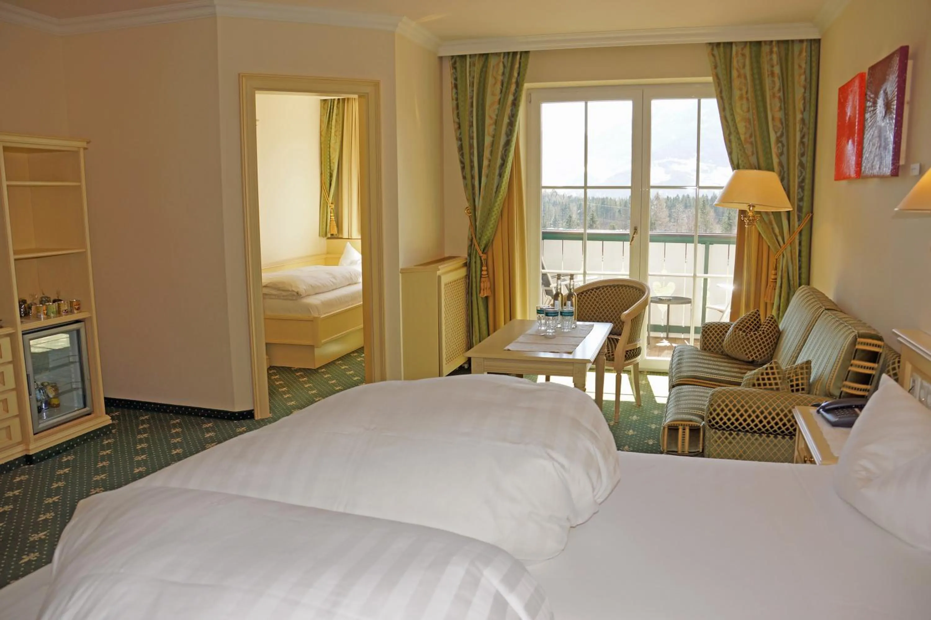 Photo of the whole room, Bed in Alpenhotel Speckbacher Hof