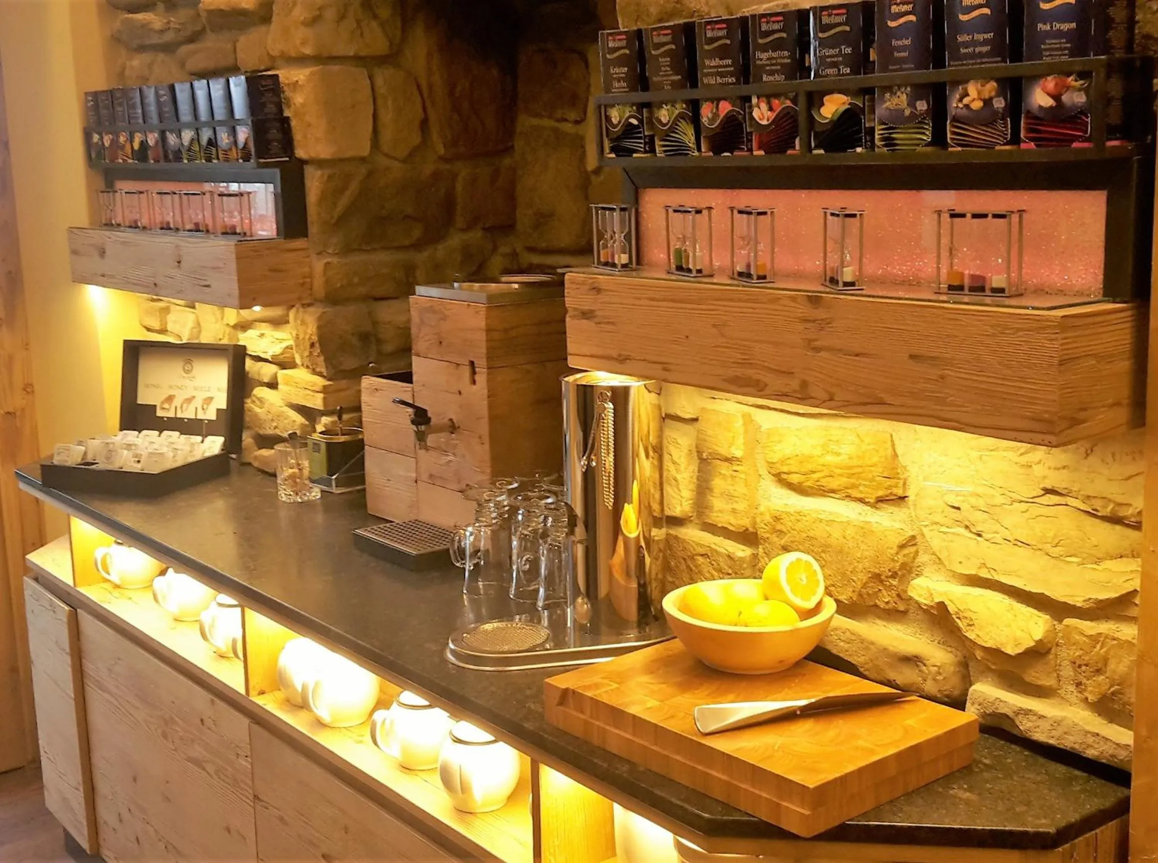 Buffet breakfast in Alpenhotel Speckbacher Hof