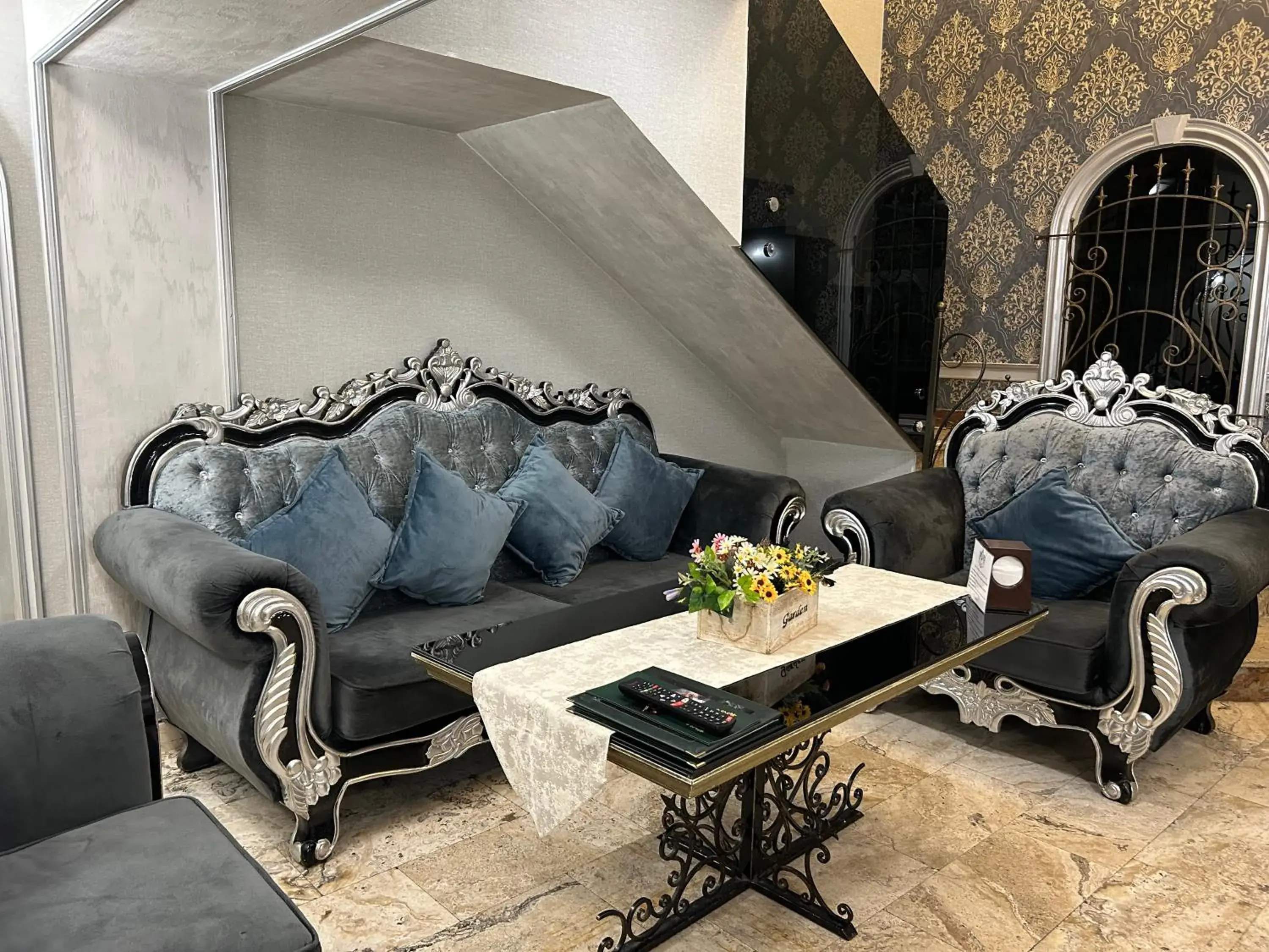 Presidential Suite in Hotel Roma & Tours Presidential Suite in Hotel Roma & Tours