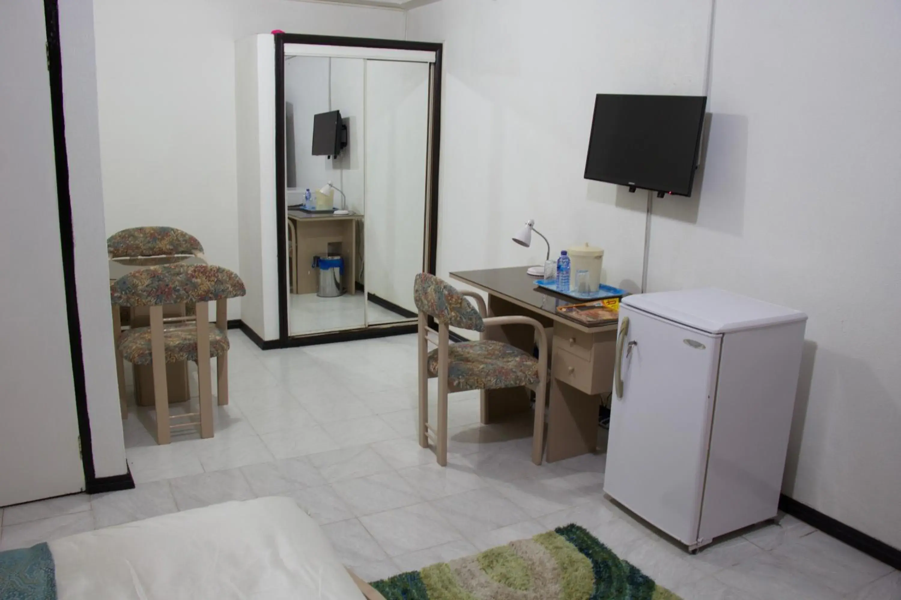 Standard Single Room in Hill View Hotel McCarthy Hills Standard Single Room in Hill View Hotel McCarthy Hills