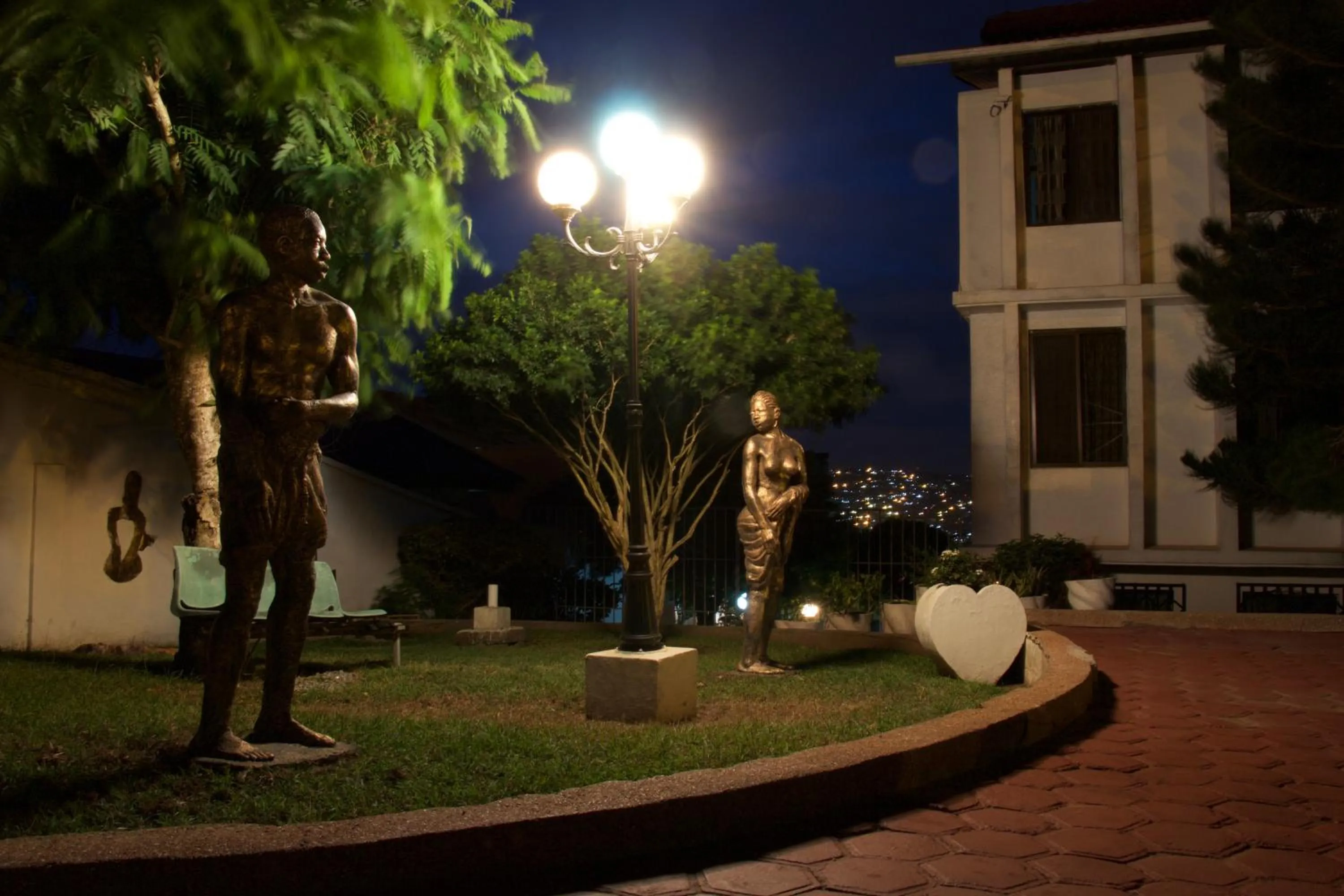 Garden in Hill View Hotel McCarthy Hills