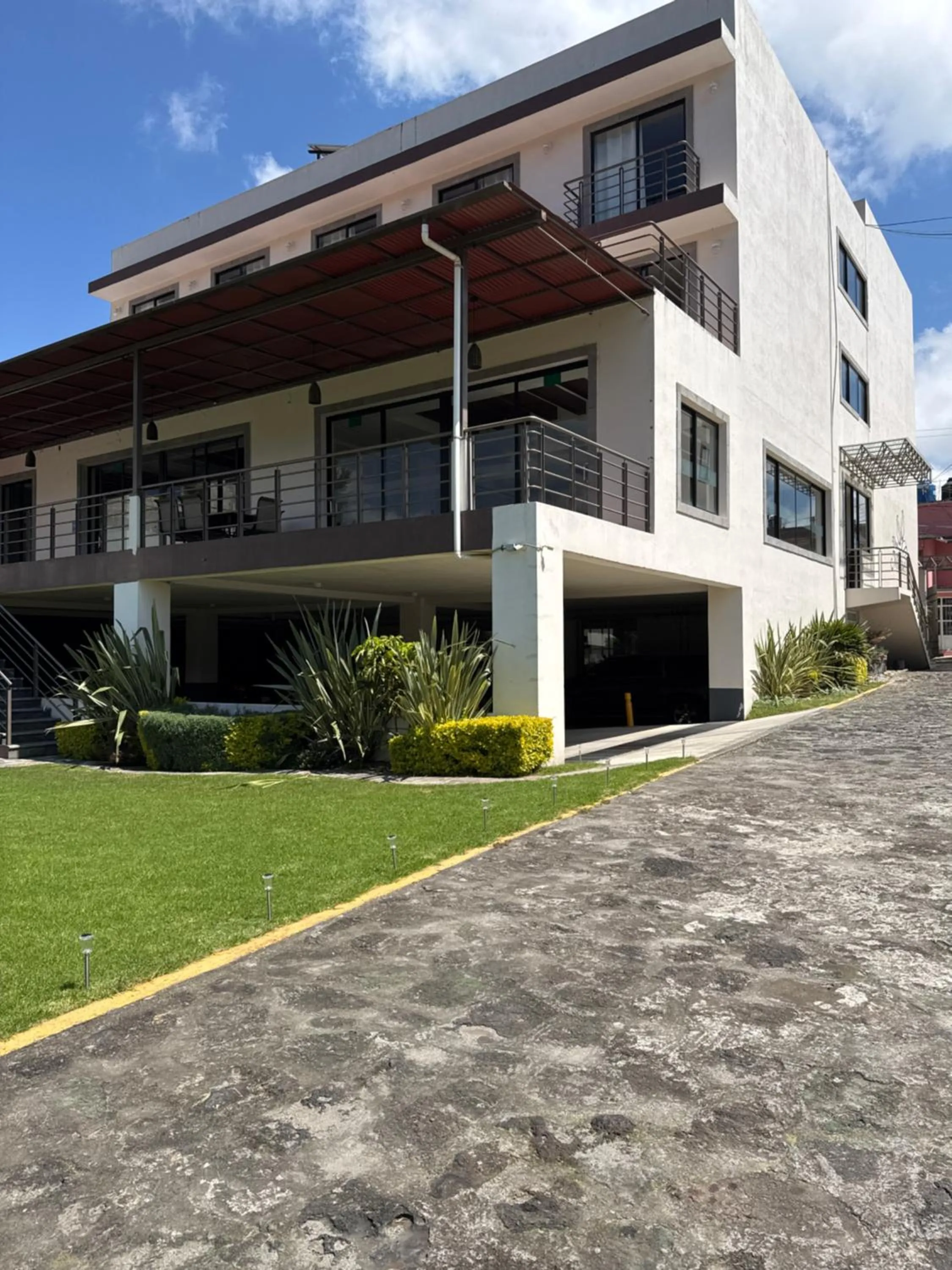 Hotel Suites Don Miguel