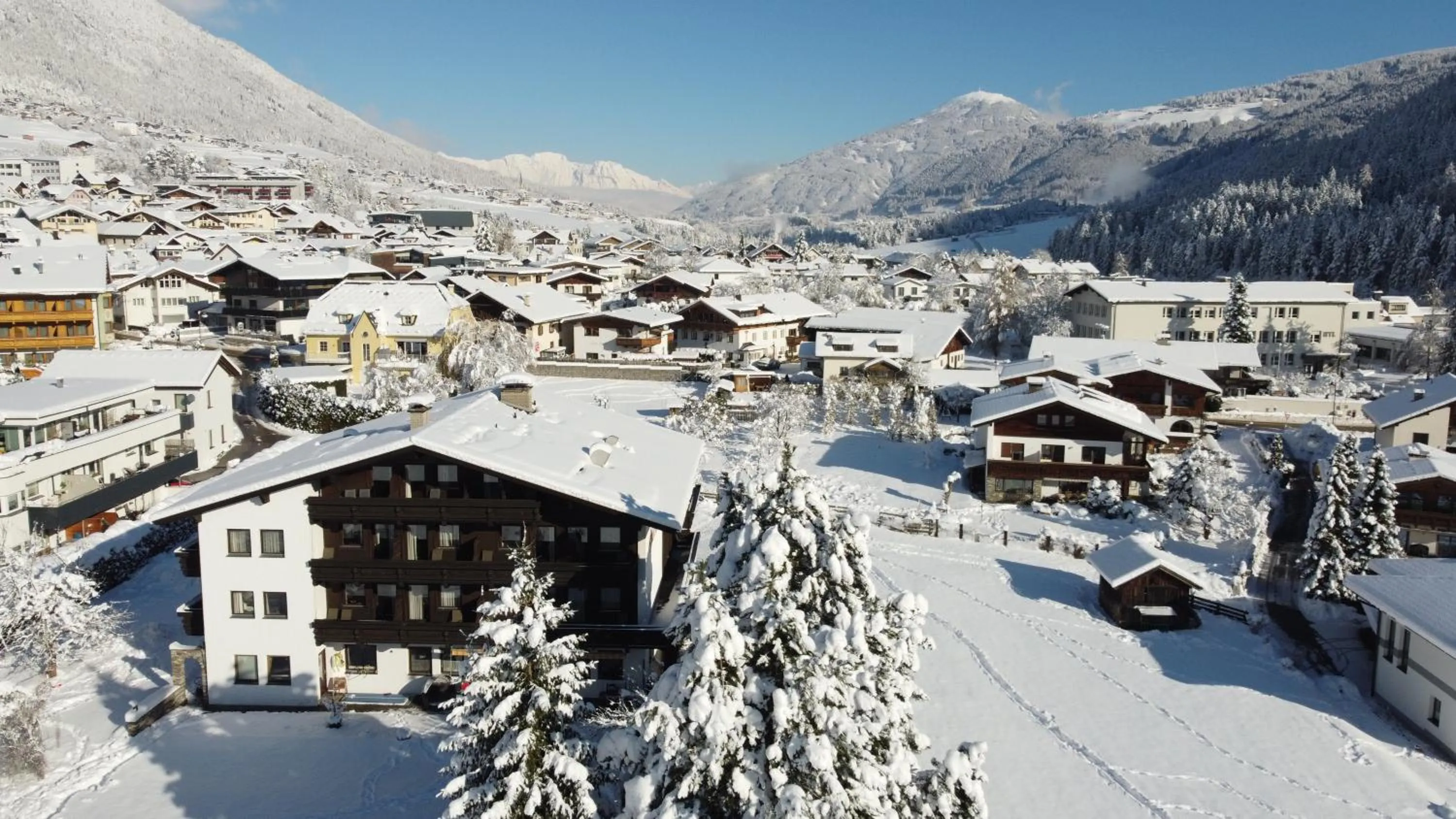 Property building in Hotel Eschenhof & Apartments