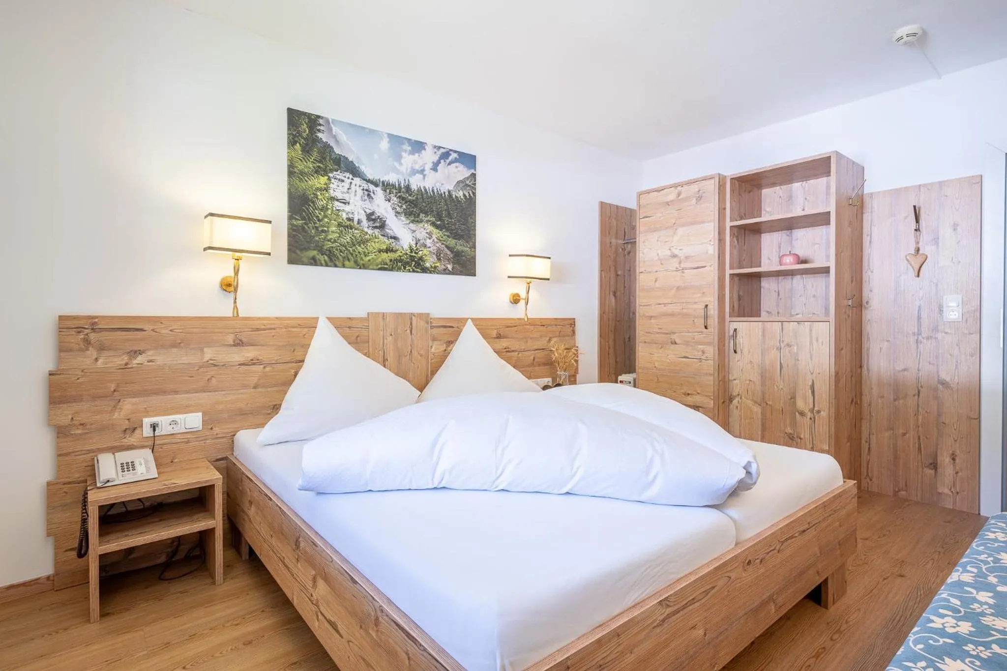 Property building, Bed in Hotel Eschenhof & Apartments