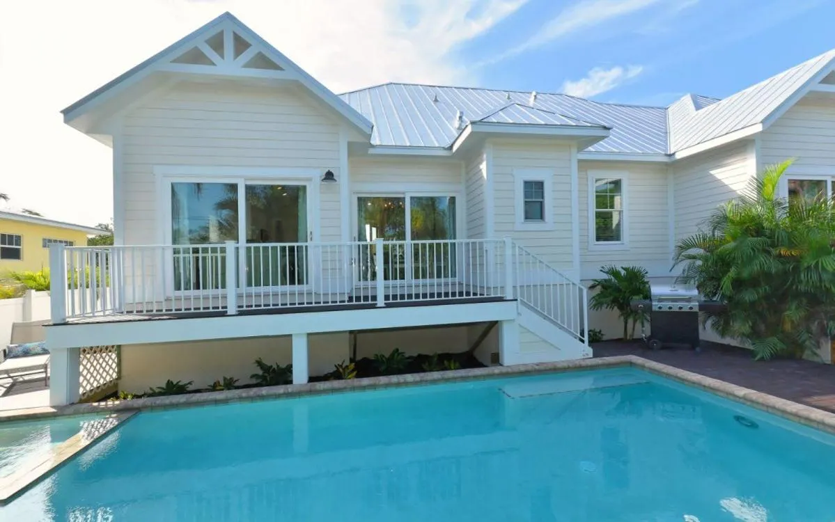 Seahorse Beach House by Beach Retreats