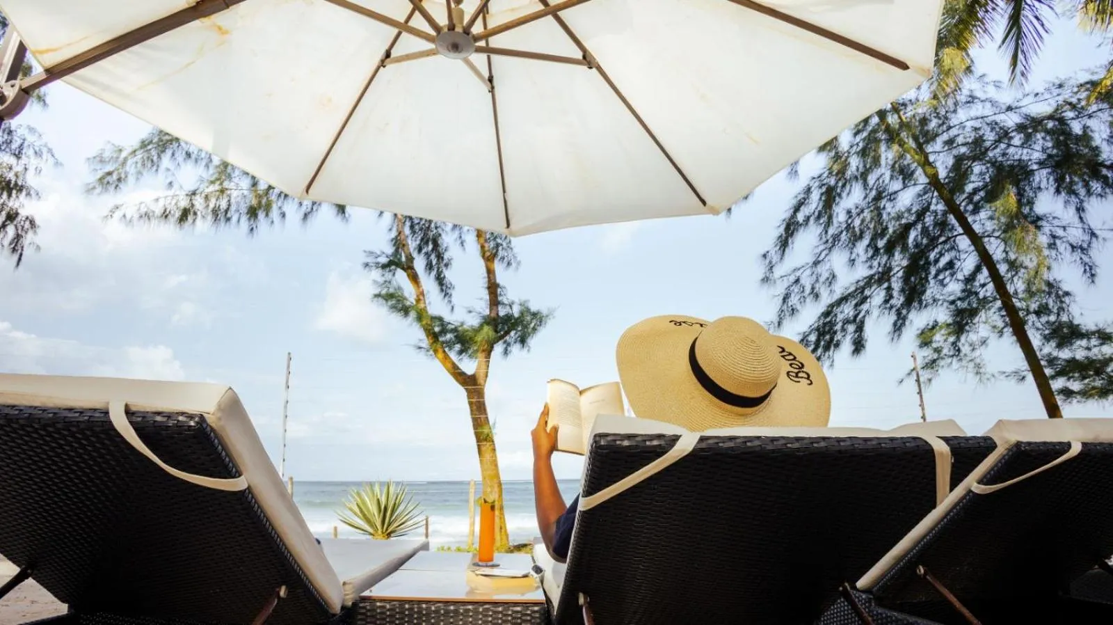 Searenity Beach Villa