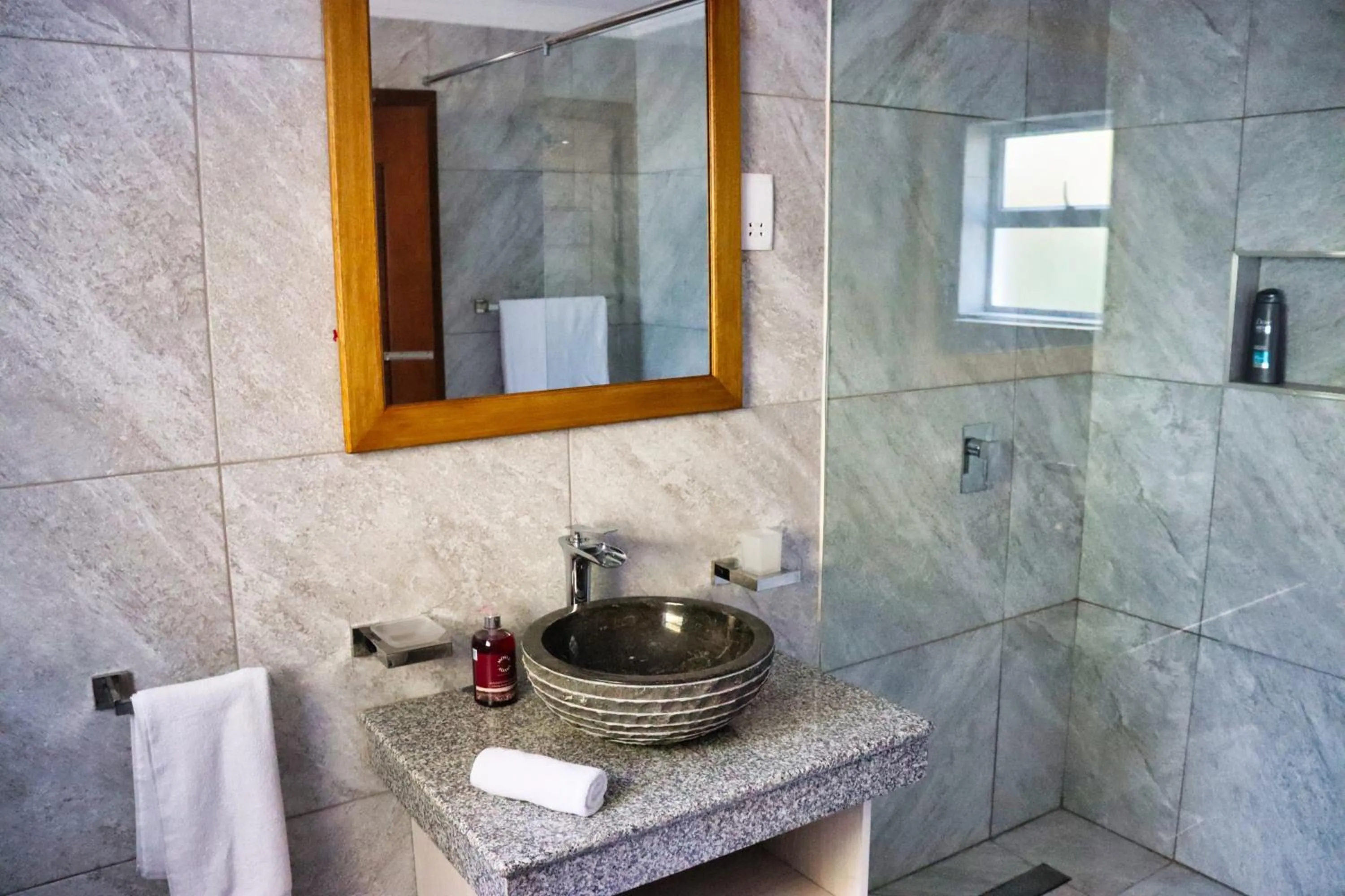 Searenity Beach Villa