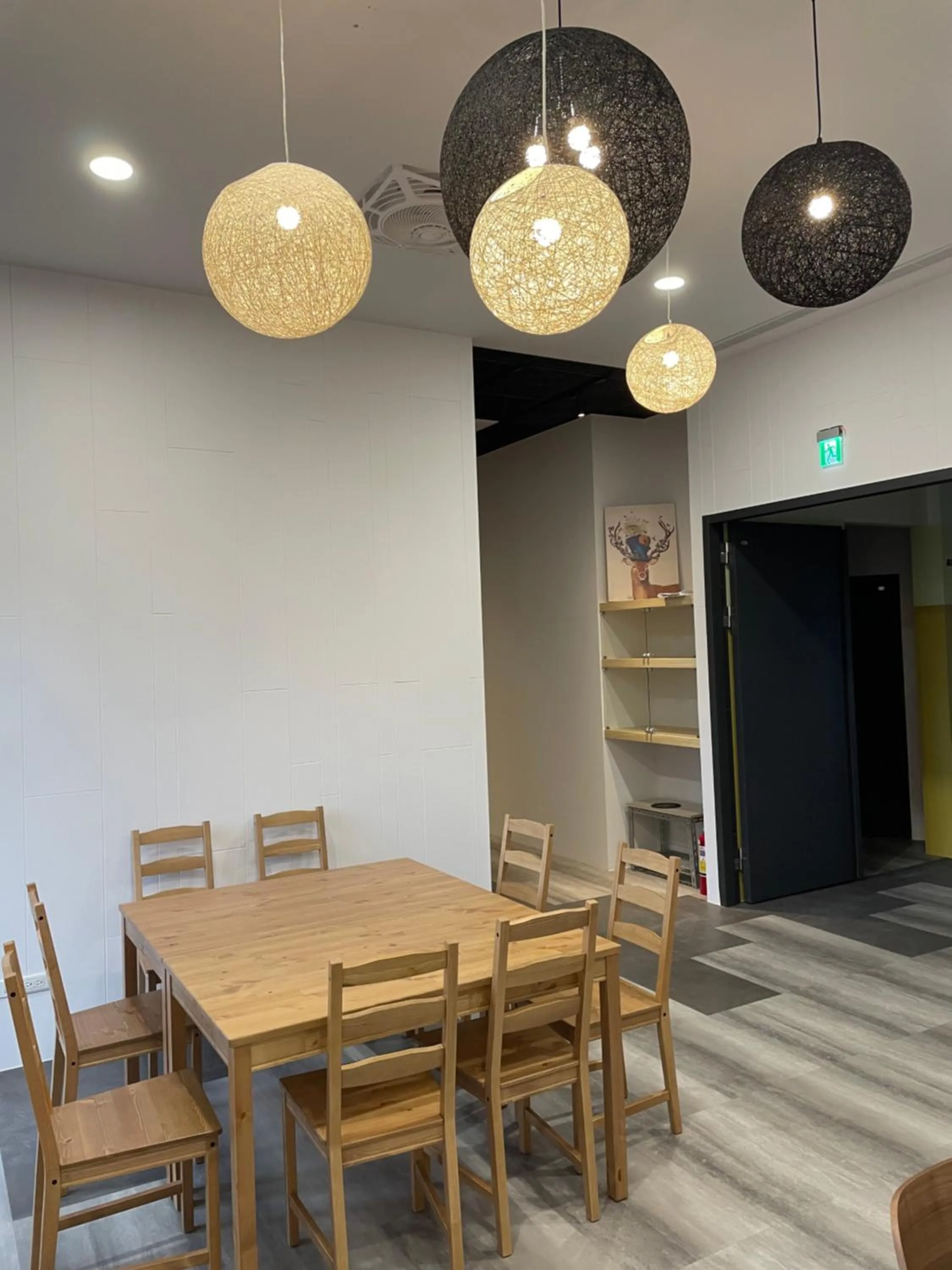 Communal lounge/ TV room in One Night Hostel