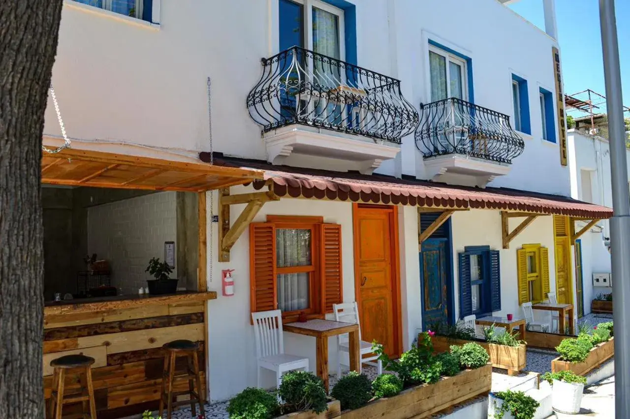 Facade/entrance in merih butik hotel Facade/entrance in merih butik hotel