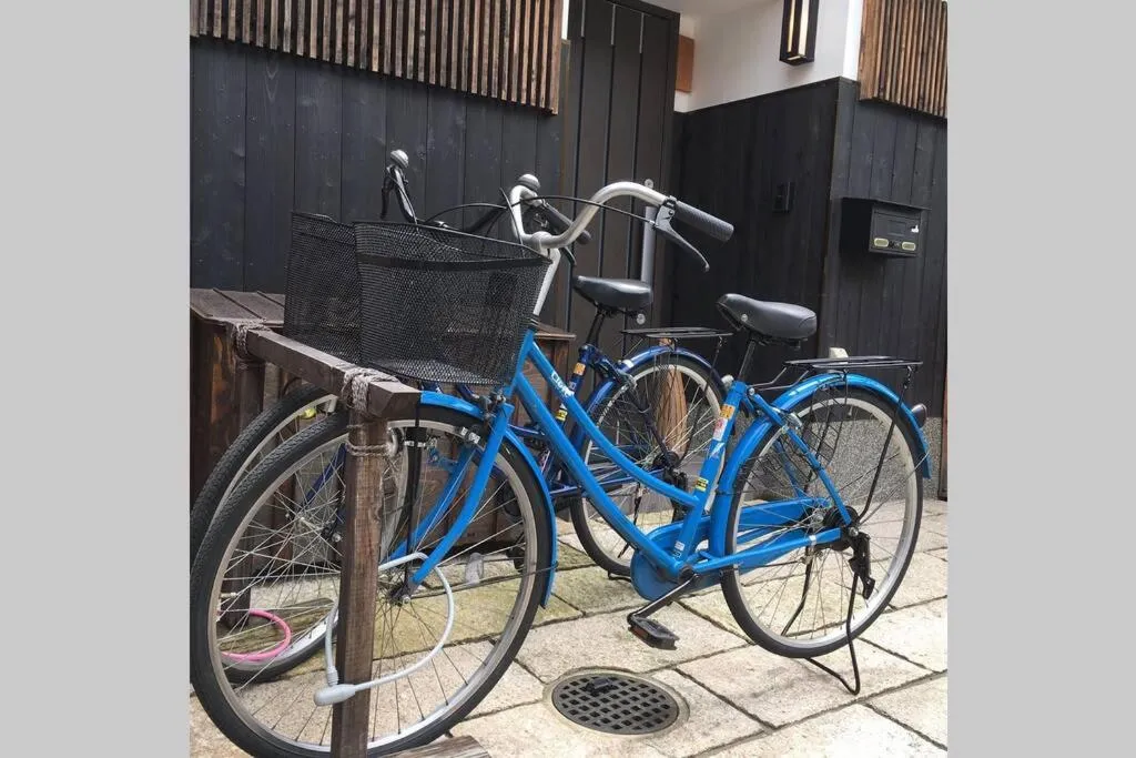 Cycling in 伏見稲荷ハウス Fushimi Inari House