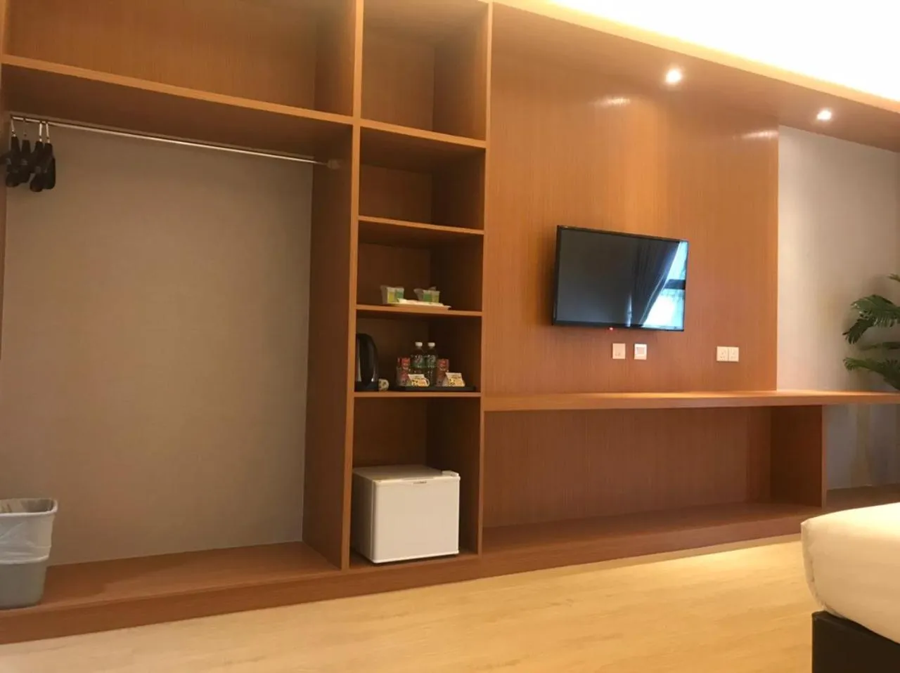 TV and multimedia in KLUANG RIVERVIEW HOTEL